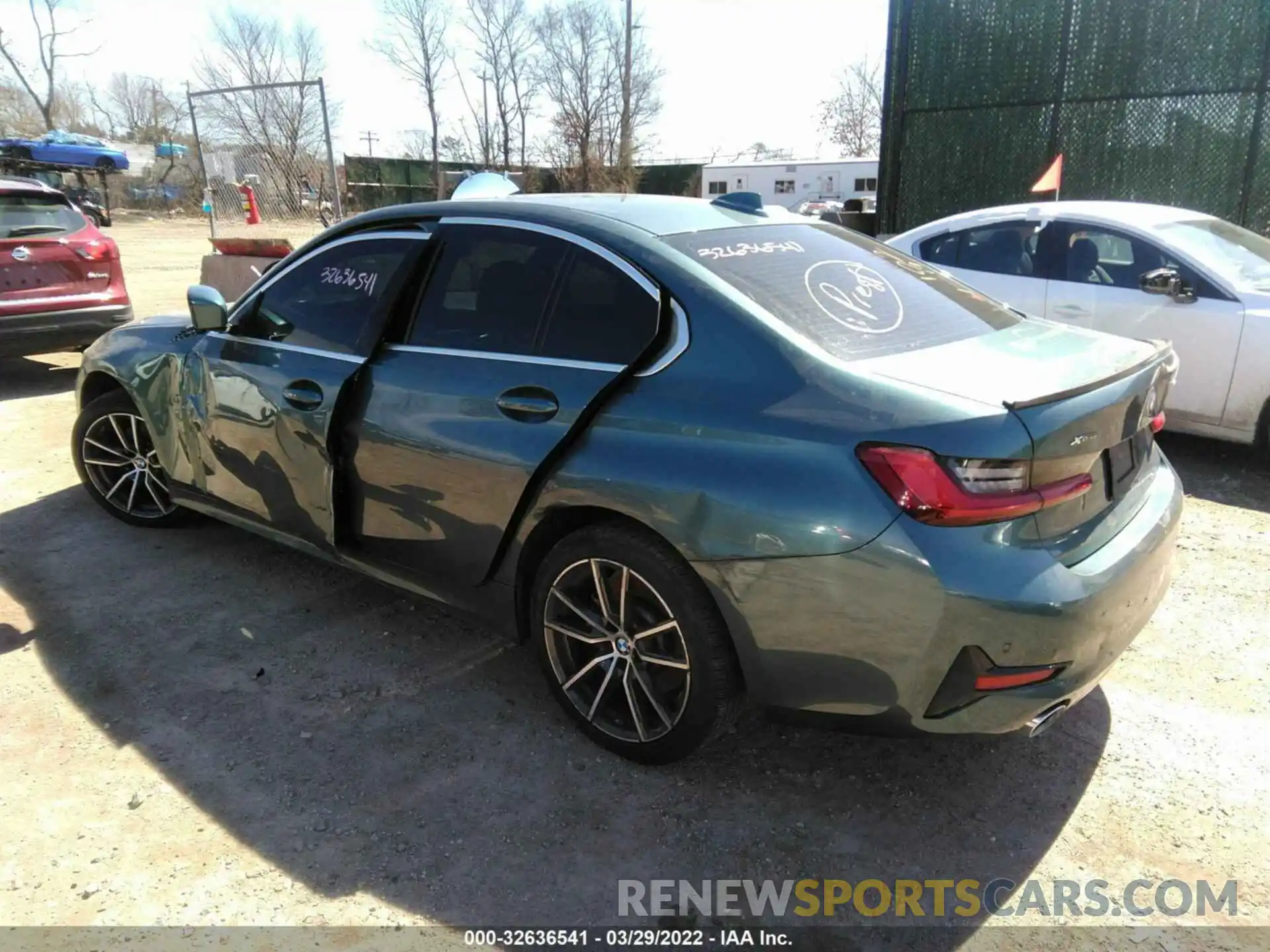 3 Photograph of a damaged car 3MW5R7J00L8B06670 BMW 3 SERIES 2020