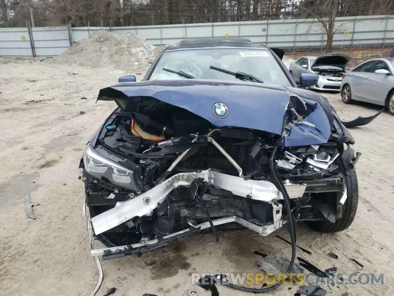 9 Photograph of a damaged car 3MW5R7J00L8B26367 BMW 3 SERIES 2020