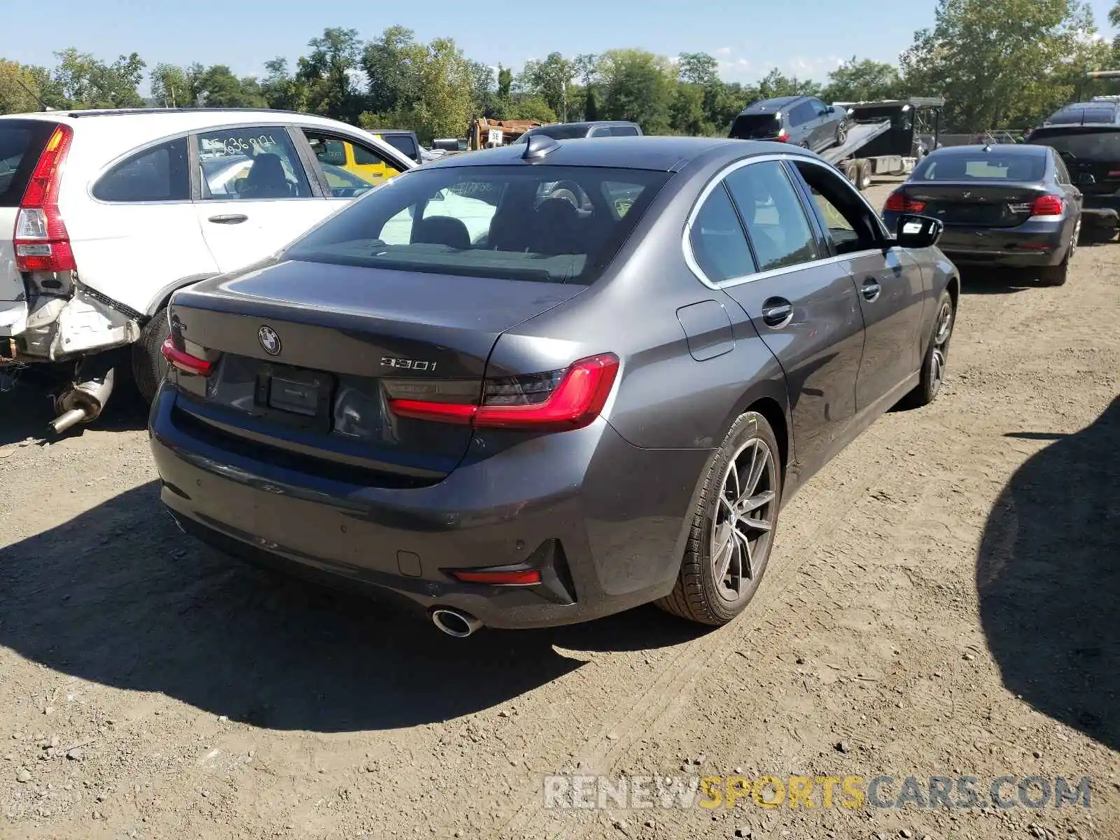 4 Photograph of a damaged car 3MW5R7J00L8B28216 BMW 3 SERIES 2020