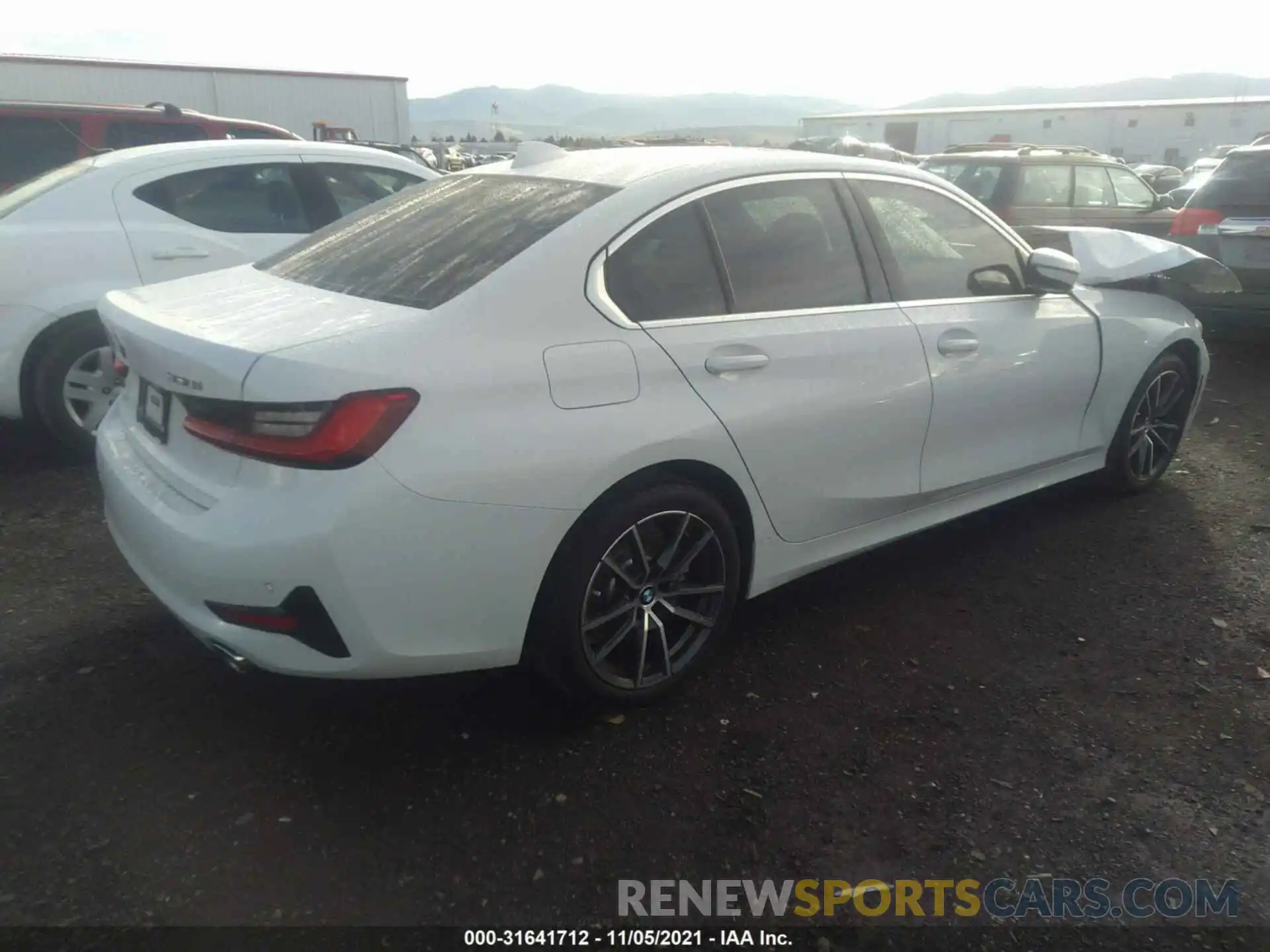 4 Photograph of a damaged car 3MW5R7J00L8B29303 BMW 3 SERIES 2020