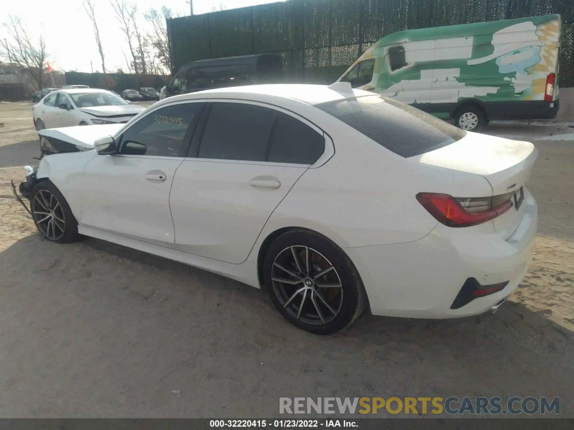 3 Photograph of a damaged car 3MW5R7J00L8B30113 BMW 3 SERIES 2020