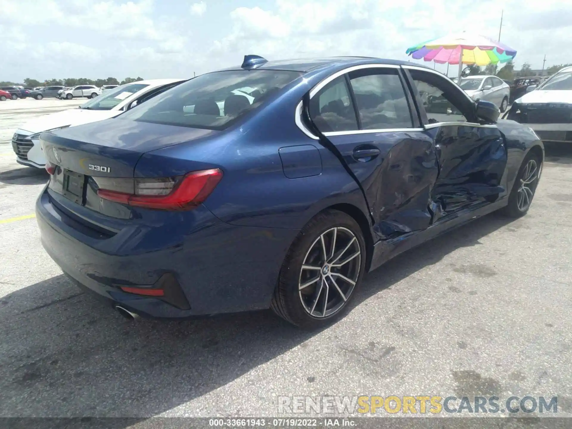 4 Photograph of a damaged car 3MW5R7J01L8B21453 BMW 3 SERIES 2020