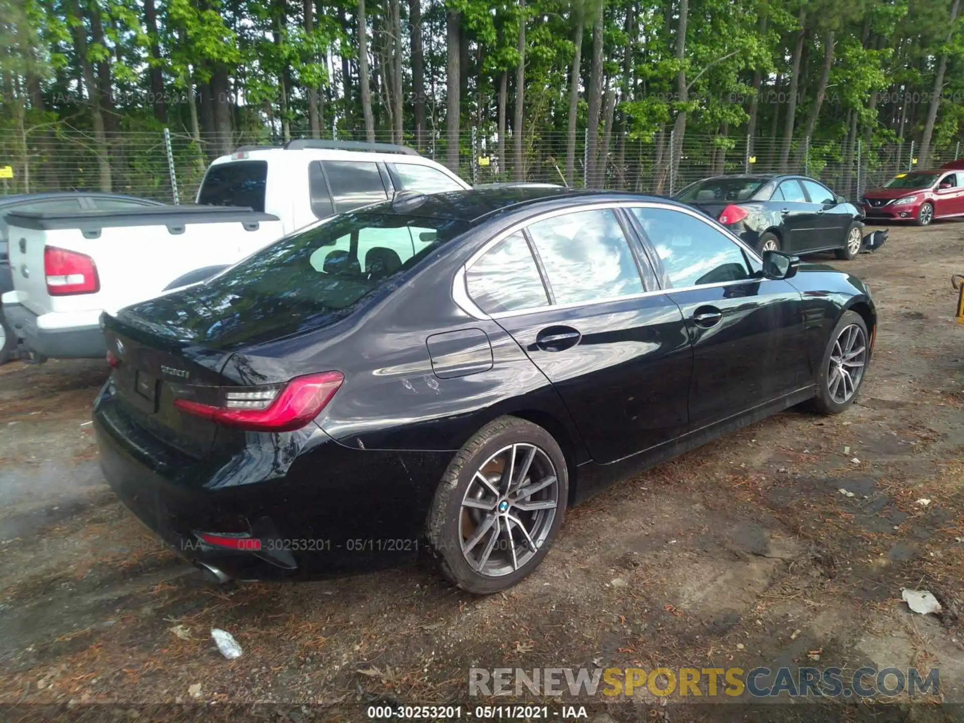 4 Photograph of a damaged car 3MW5R7J01L8B24028 BMW 3 SERIES 2020