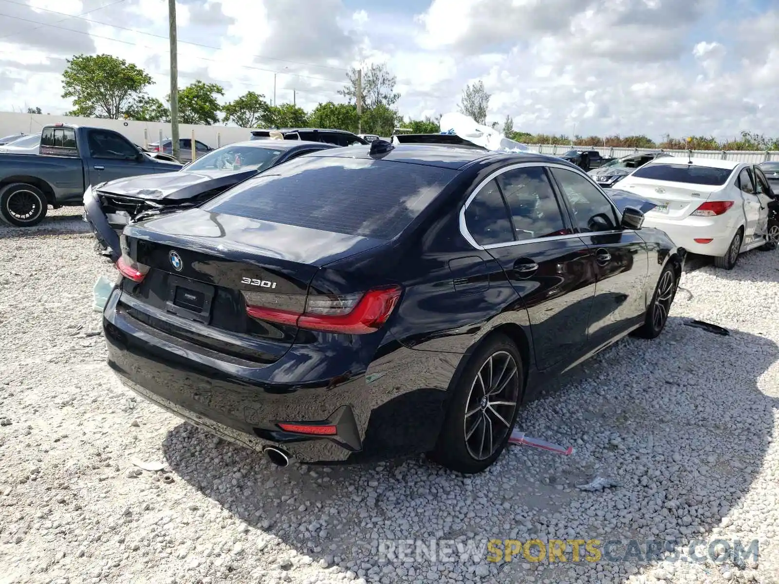 4 Photograph of a damaged car 3MW5R7J01L8B25082 BMW 3 SERIES 2020