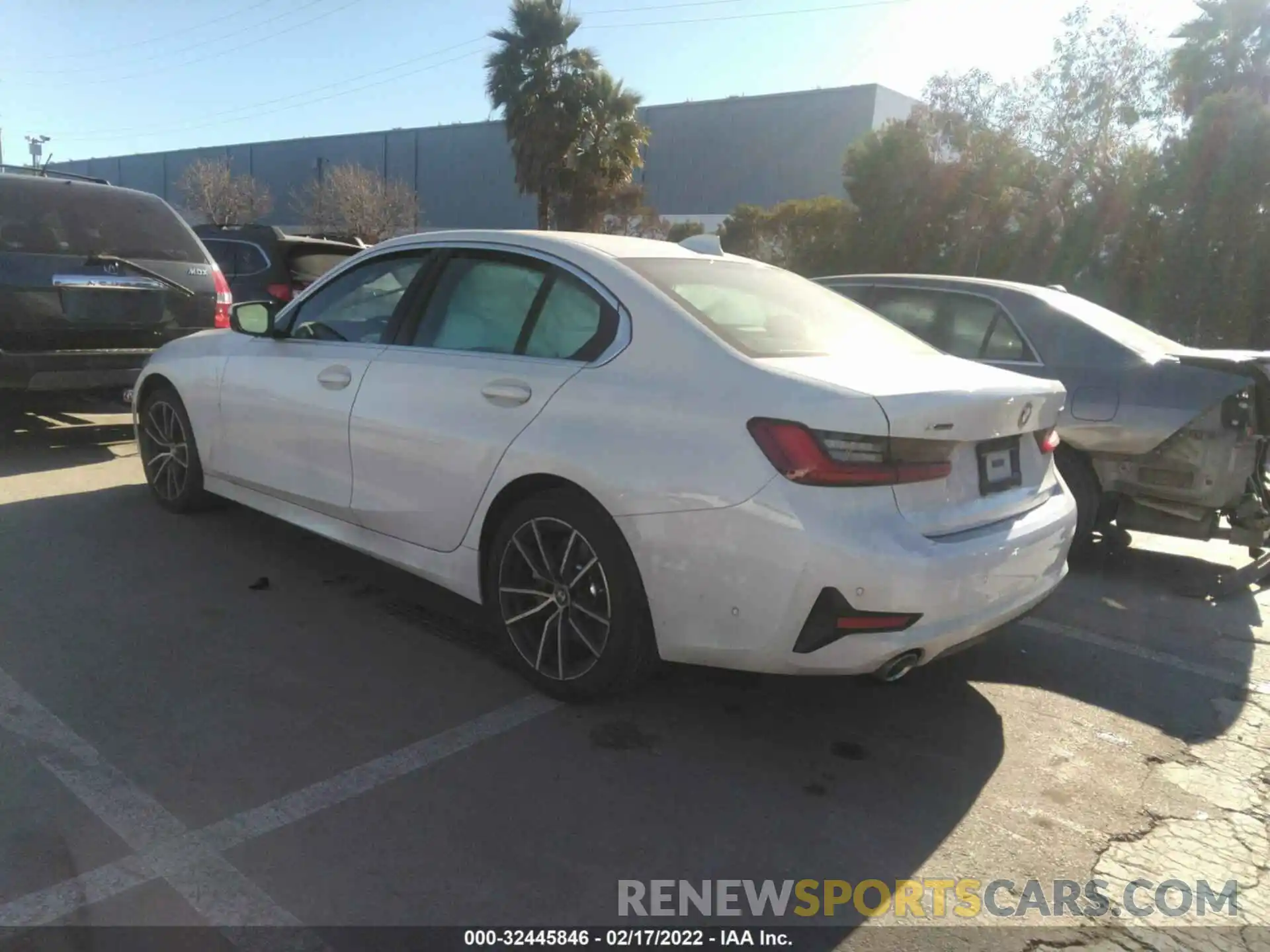 3 Photograph of a damaged car 3MW5R7J01L8B29312 BMW 3 SERIES 2020