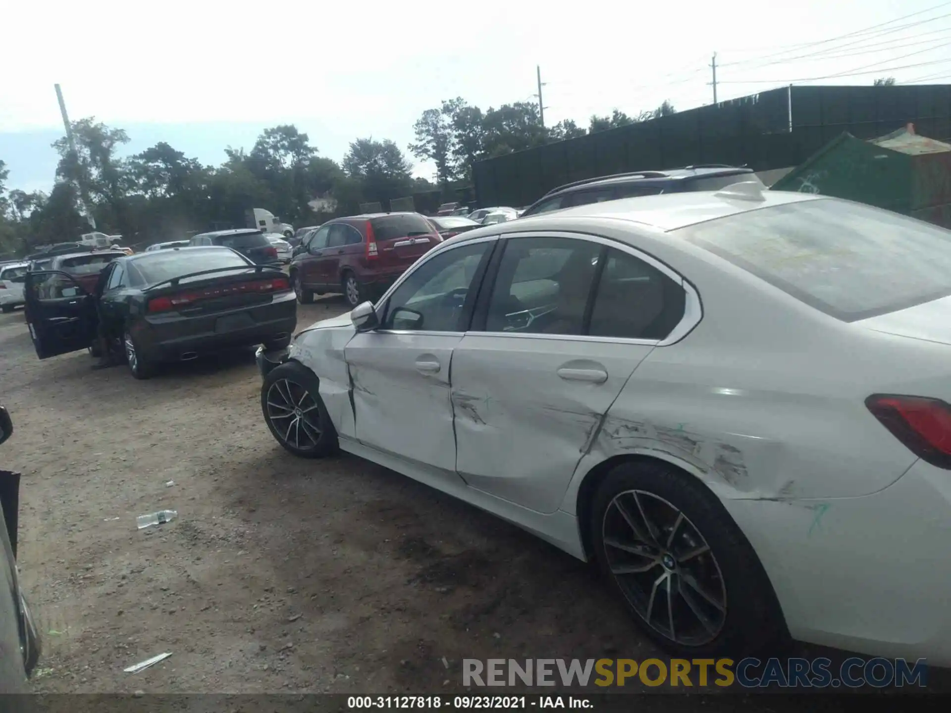 6 Photograph of a damaged car 3MW5R7J01L8B33750 BMW 3 SERIES 2020