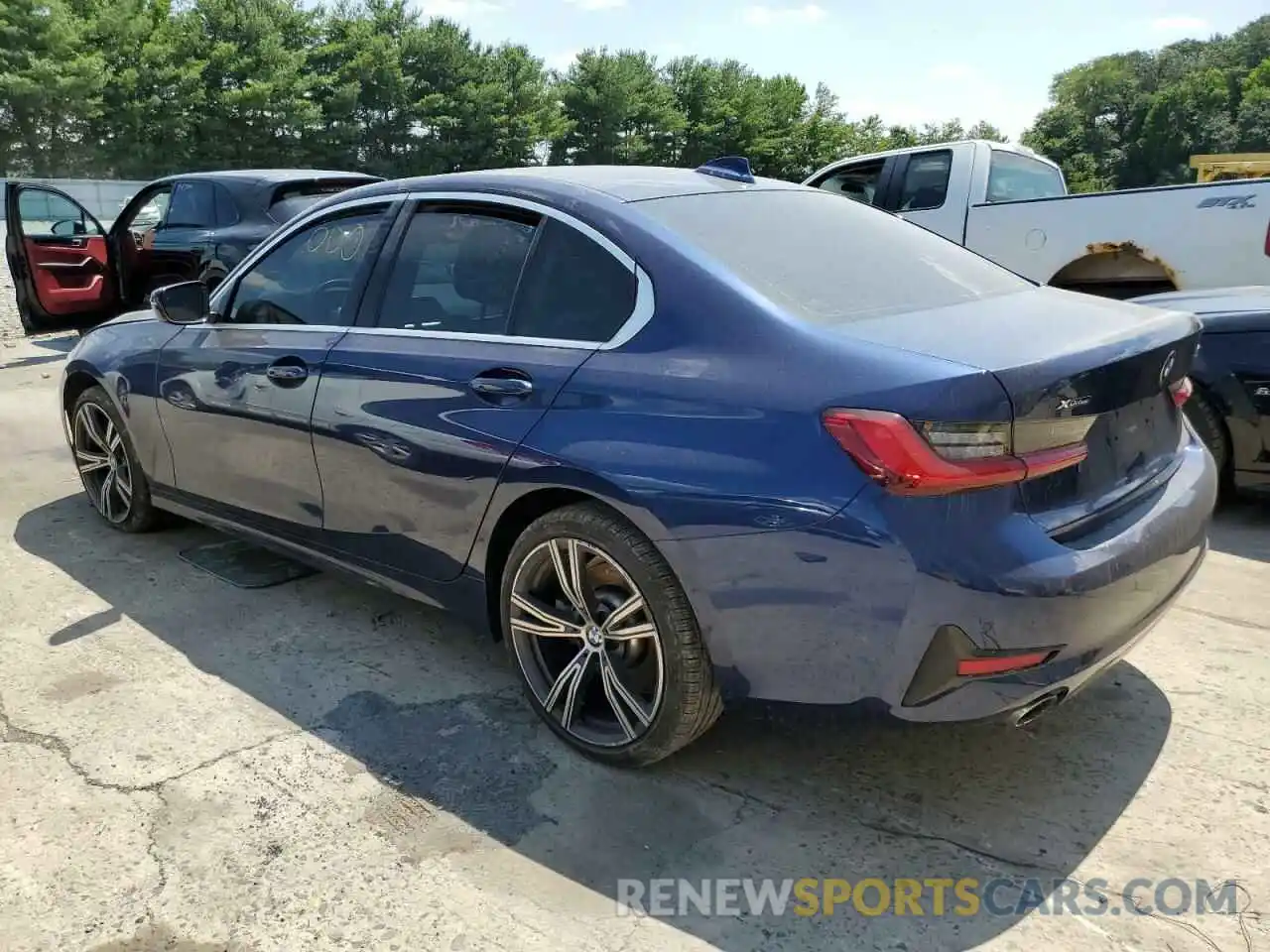 3 Photograph of a damaged car 3MW5R7J02L8B16374 BMW 3 SERIES 2020