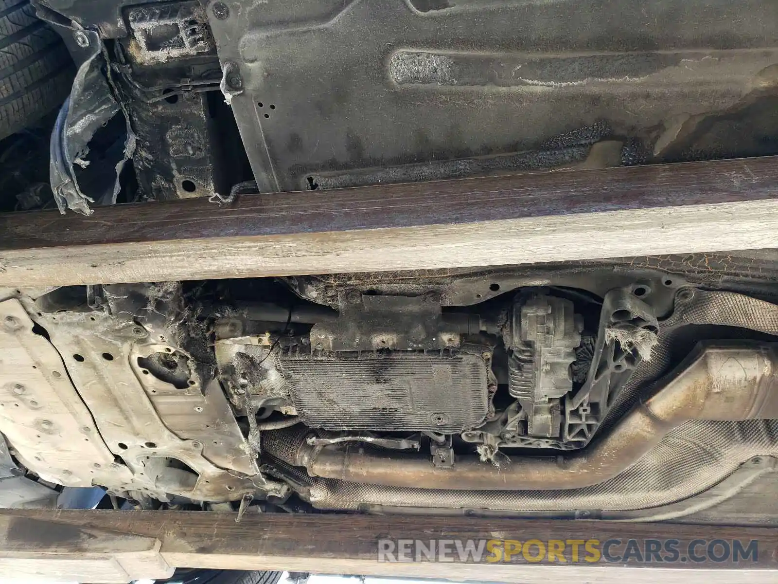 9 Photograph of a damaged car 3MW5R7J02L8B18416 BMW 3 SERIES 2020