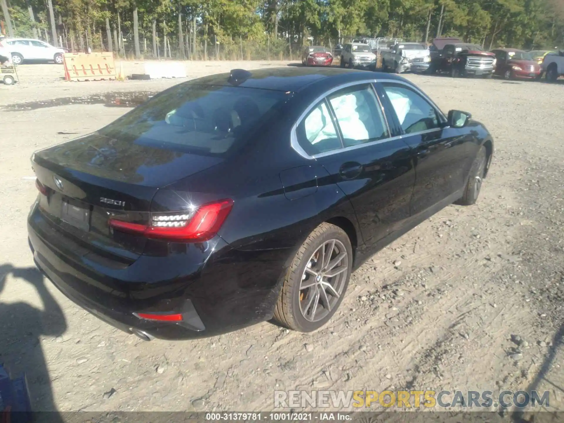 4 Photograph of a damaged car 3MW5R7J02L8B23437 BMW 3 SERIES 2020