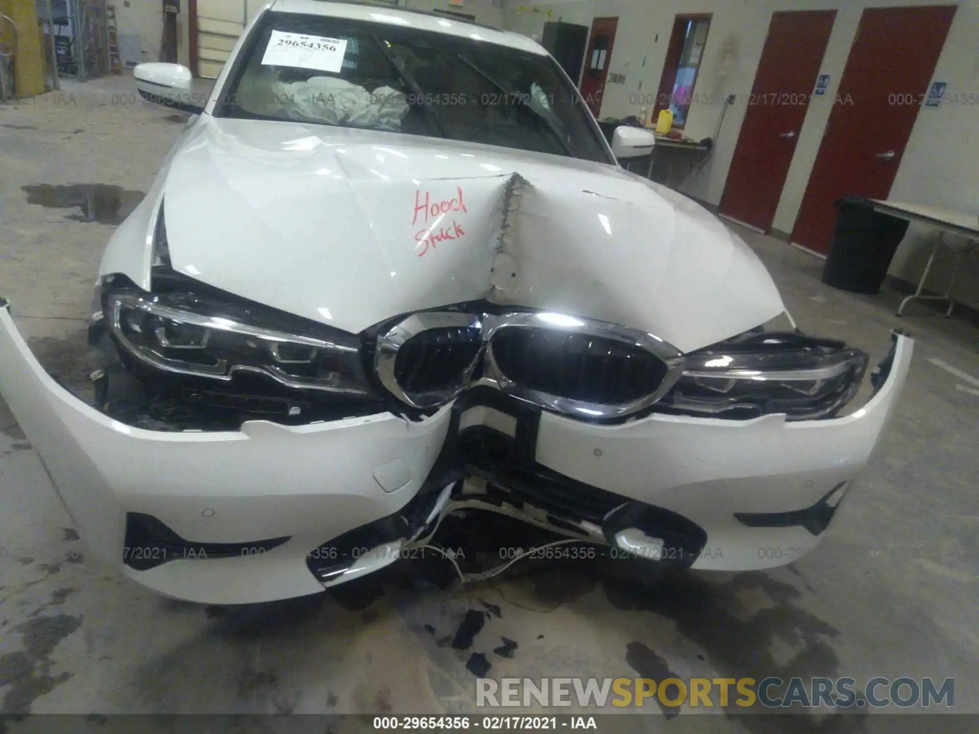 6 Photograph of a damaged car 3MW5R7J02L8B26354 BMW 3 SERIES 2020