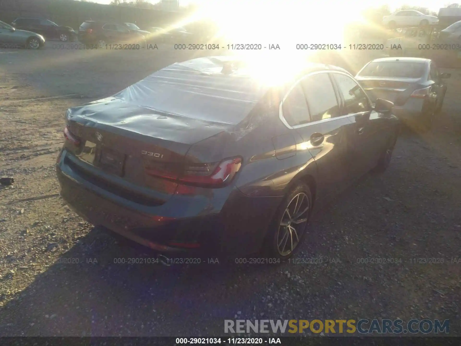 4 Photograph of a damaged car 3MW5R7J03L8B26993 BMW 3 SERIES 2020