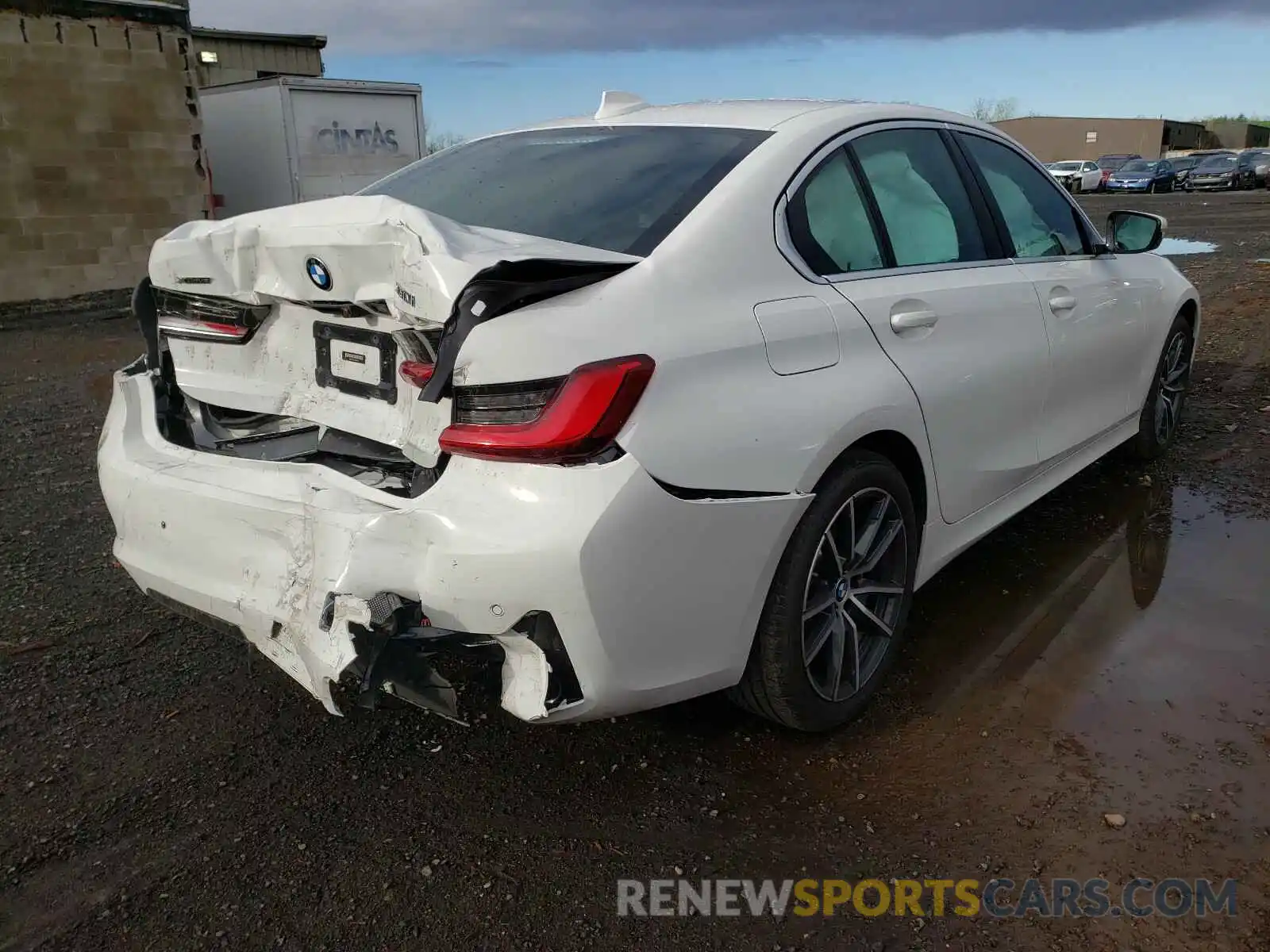 4 Photograph of a damaged car 3MW5R7J03L8B29411 BMW 3 SERIES 2020