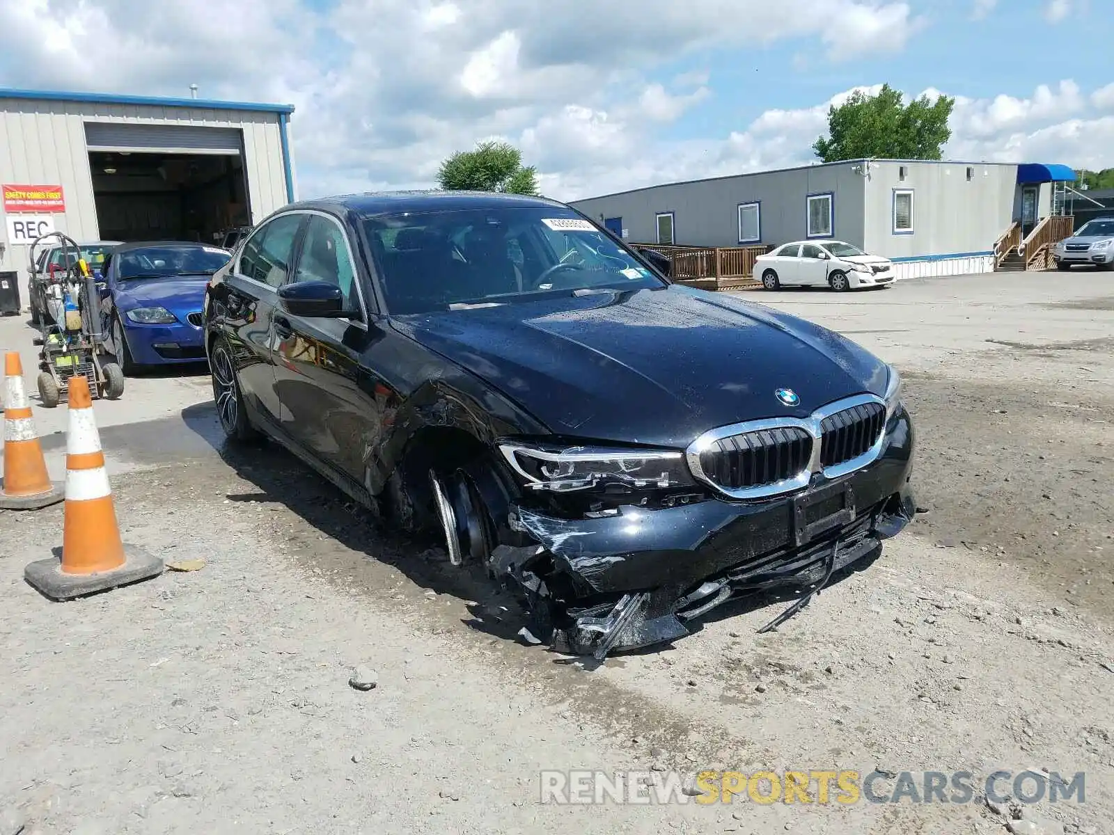 1 Photograph of a damaged car 3MW5R7J04L8B15856 BMW 3 SERIES 2020