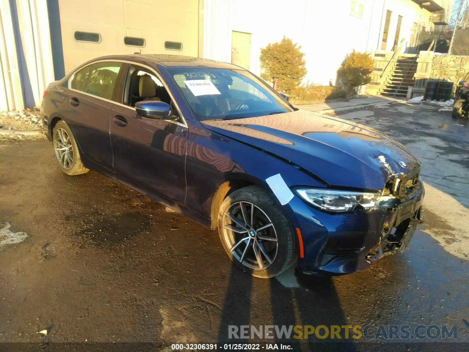 1 Photograph of a damaged car 3MW5R7J04L8B23942 BMW 3 SERIES 2020