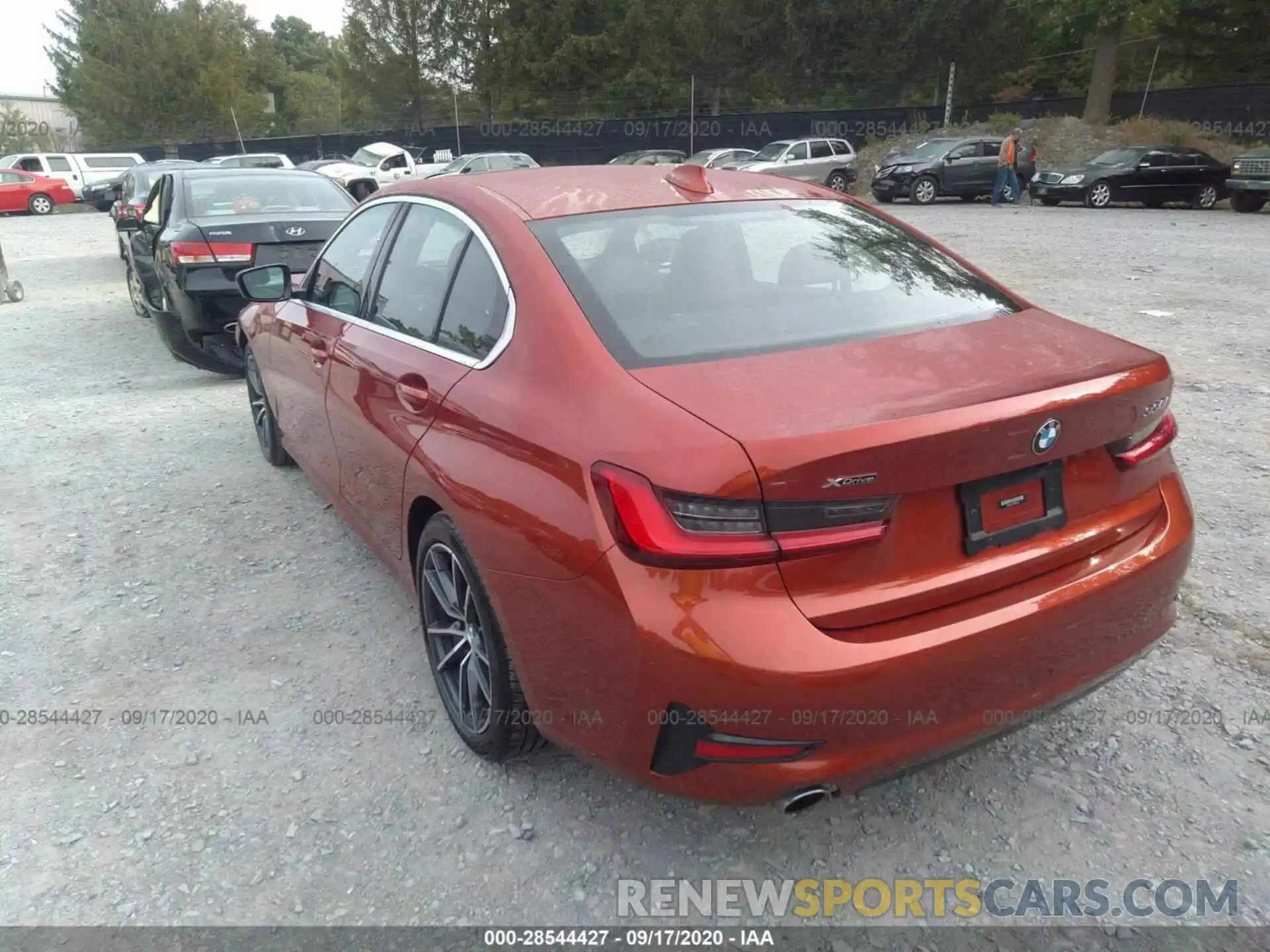 3 Photograph of a damaged car 3MW5R7J04L8B24363 BMW 3 SERIES 2020