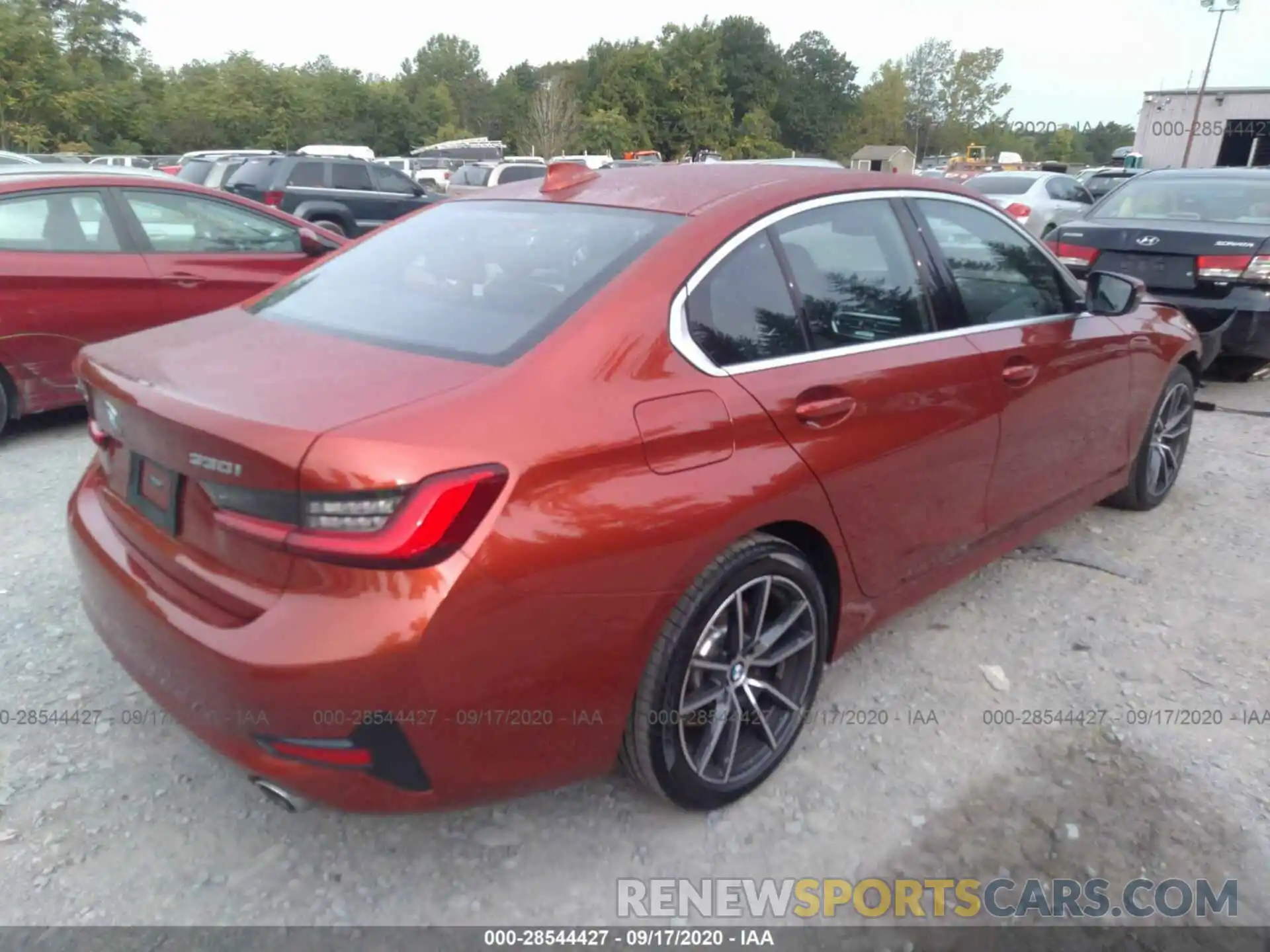 4 Photograph of a damaged car 3MW5R7J04L8B24363 BMW 3 SERIES 2020