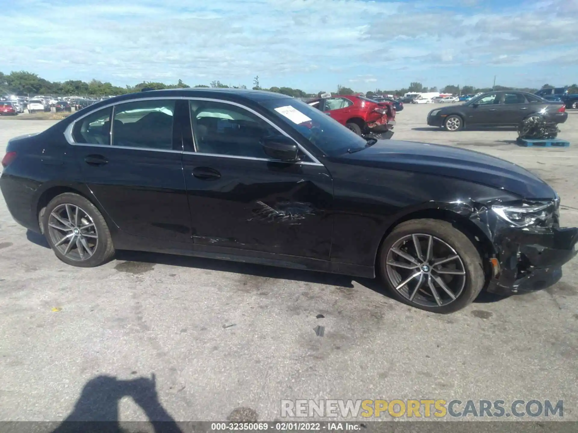 6 Photograph of a damaged car 3MW5R7J04L8B24931 BMW 3 SERIES 2020