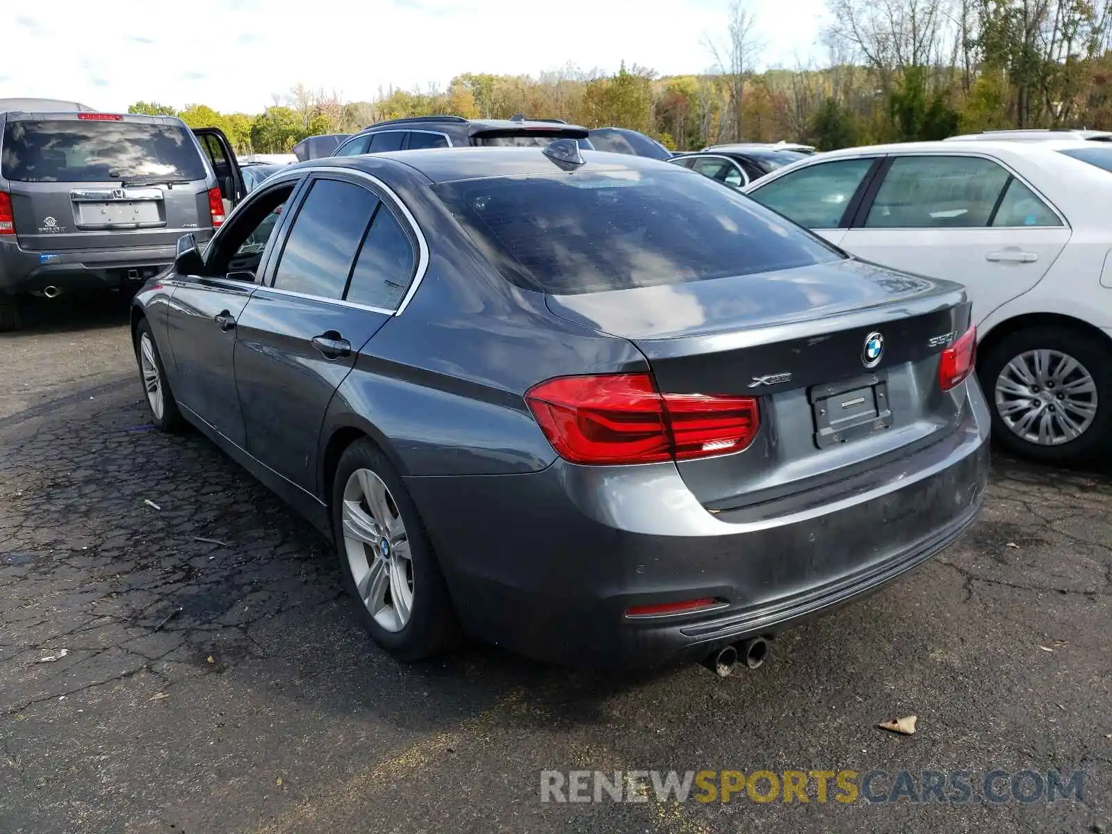 3 Photograph of a damaged car 3MW5R7J04L8B25402 BMW 3 SERIES 2020