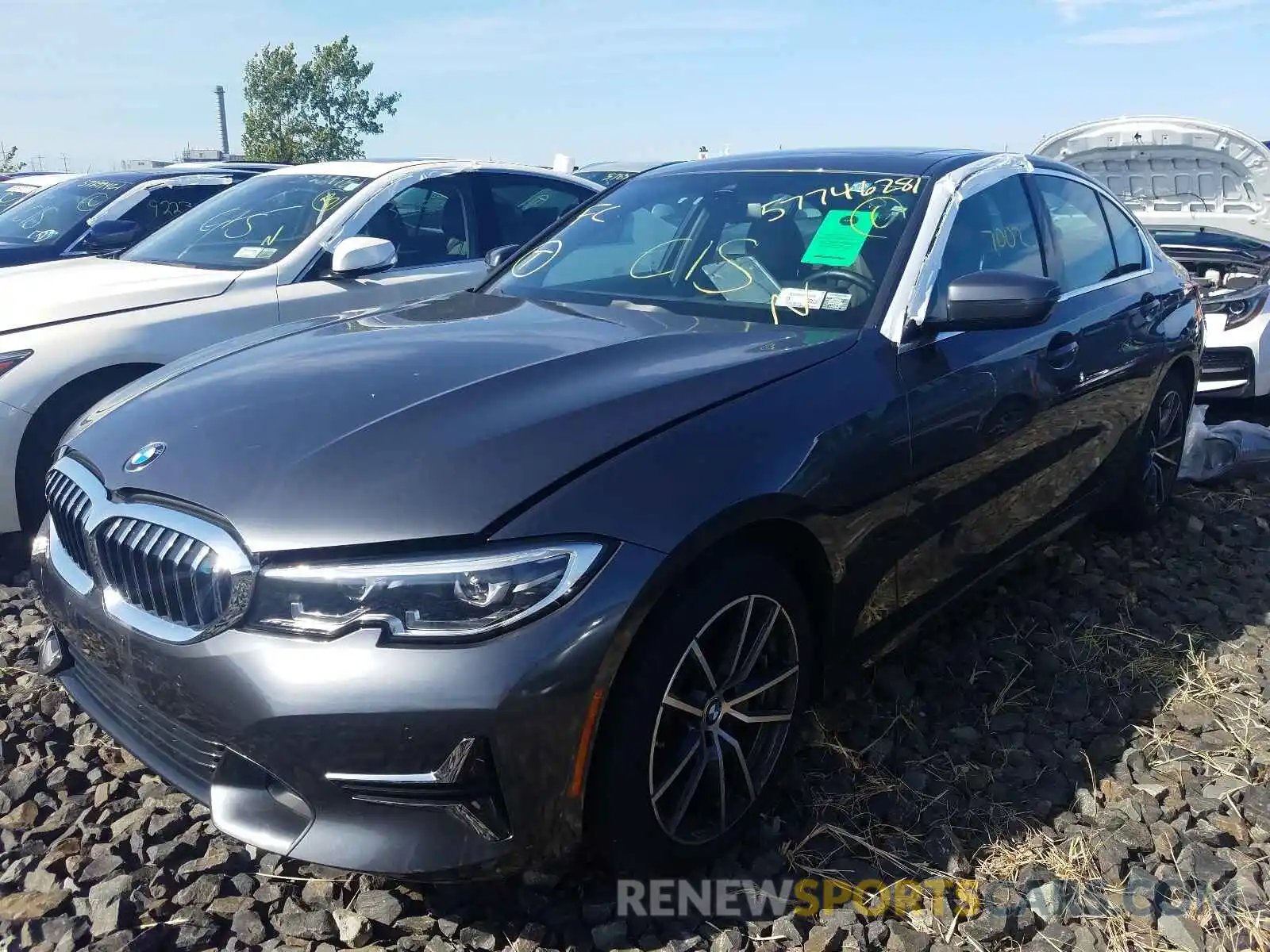 2 Photograph of a damaged car 3MW5R7J04L8B25917 BMW 3 SERIES 2020