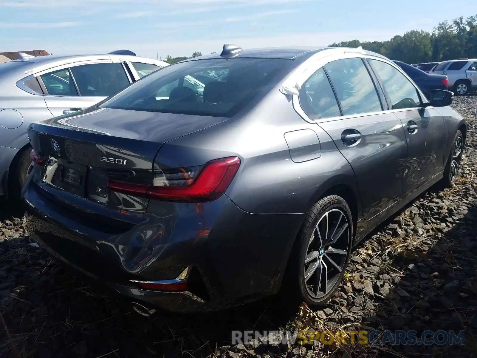 4 Photograph of a damaged car 3MW5R7J04L8B25917 BMW 3 SERIES 2020