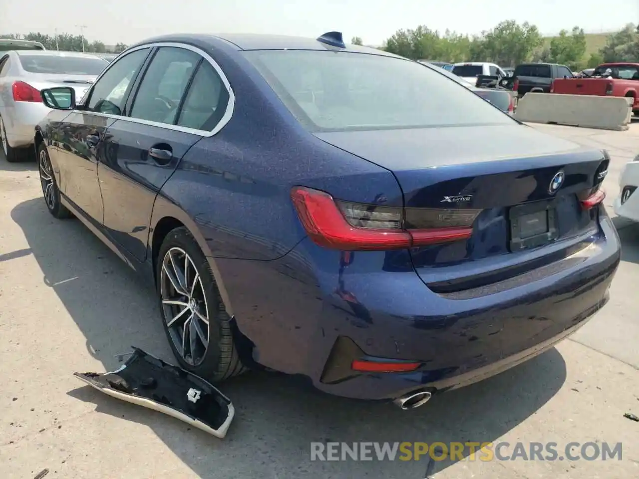 3 Photograph of a damaged car 3MW5R7J04L8B26386 BMW 3 SERIES 2020