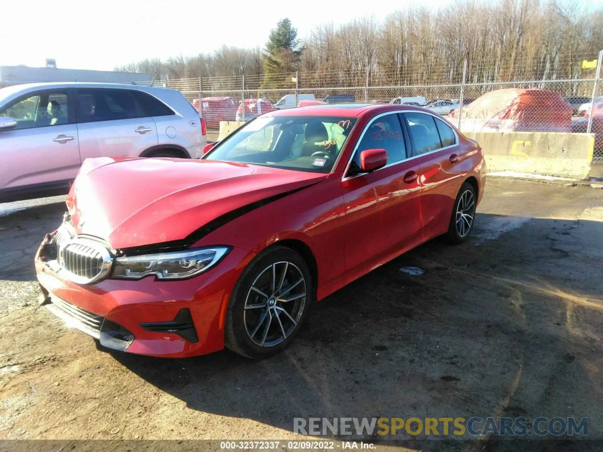 2 Photograph of a damaged car 3MW5R7J04L8B38084 BMW 3 SERIES 2020