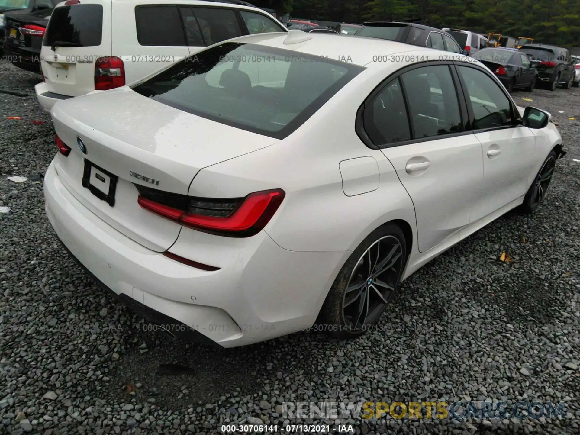 4 Photograph of a damaged car 3MW5R7J05L8B08270 BMW 3 SERIES 2020