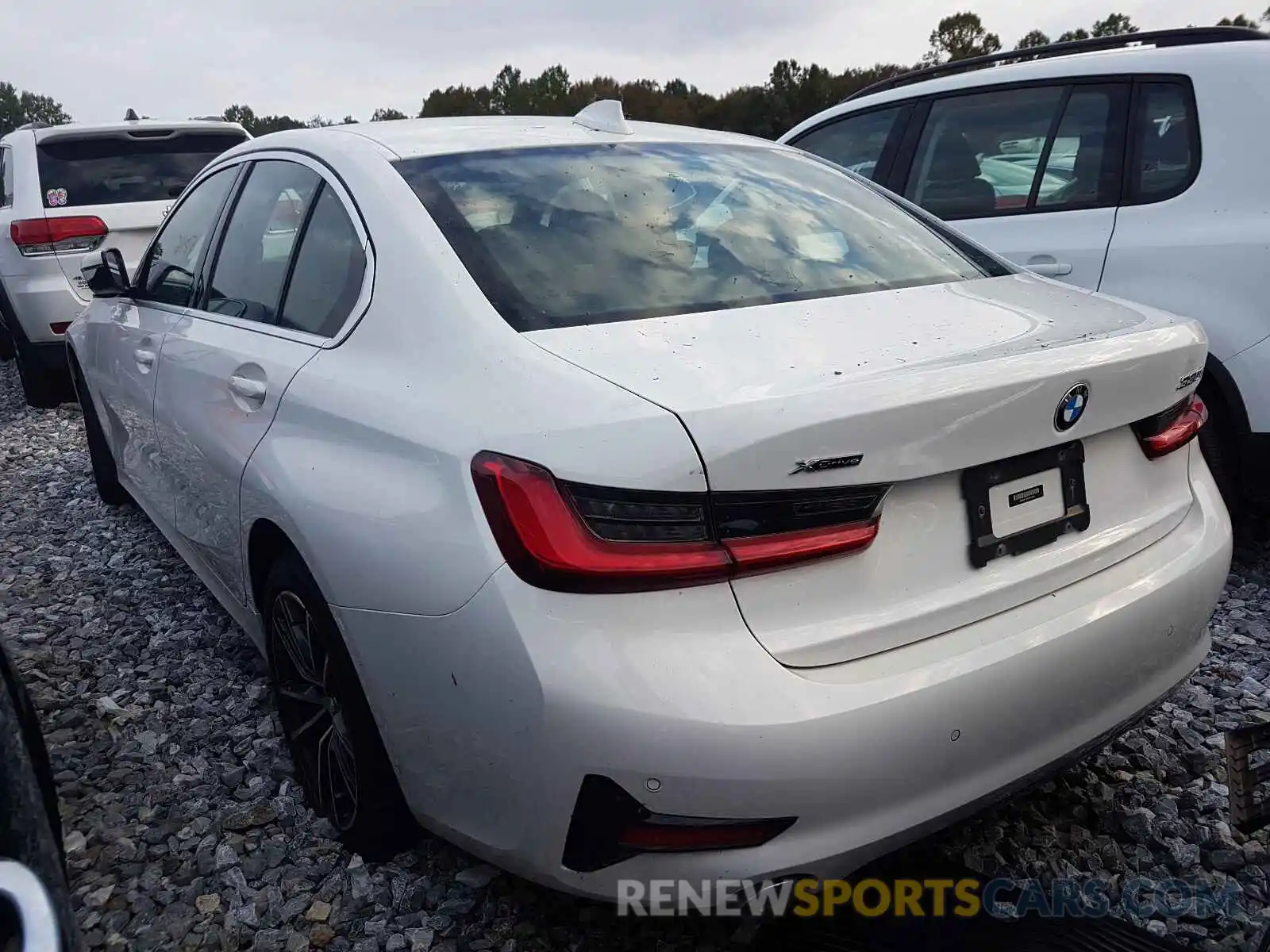 3 Photograph of a damaged car 3MW5R7J05L8B16899 BMW 3 SERIES 2020