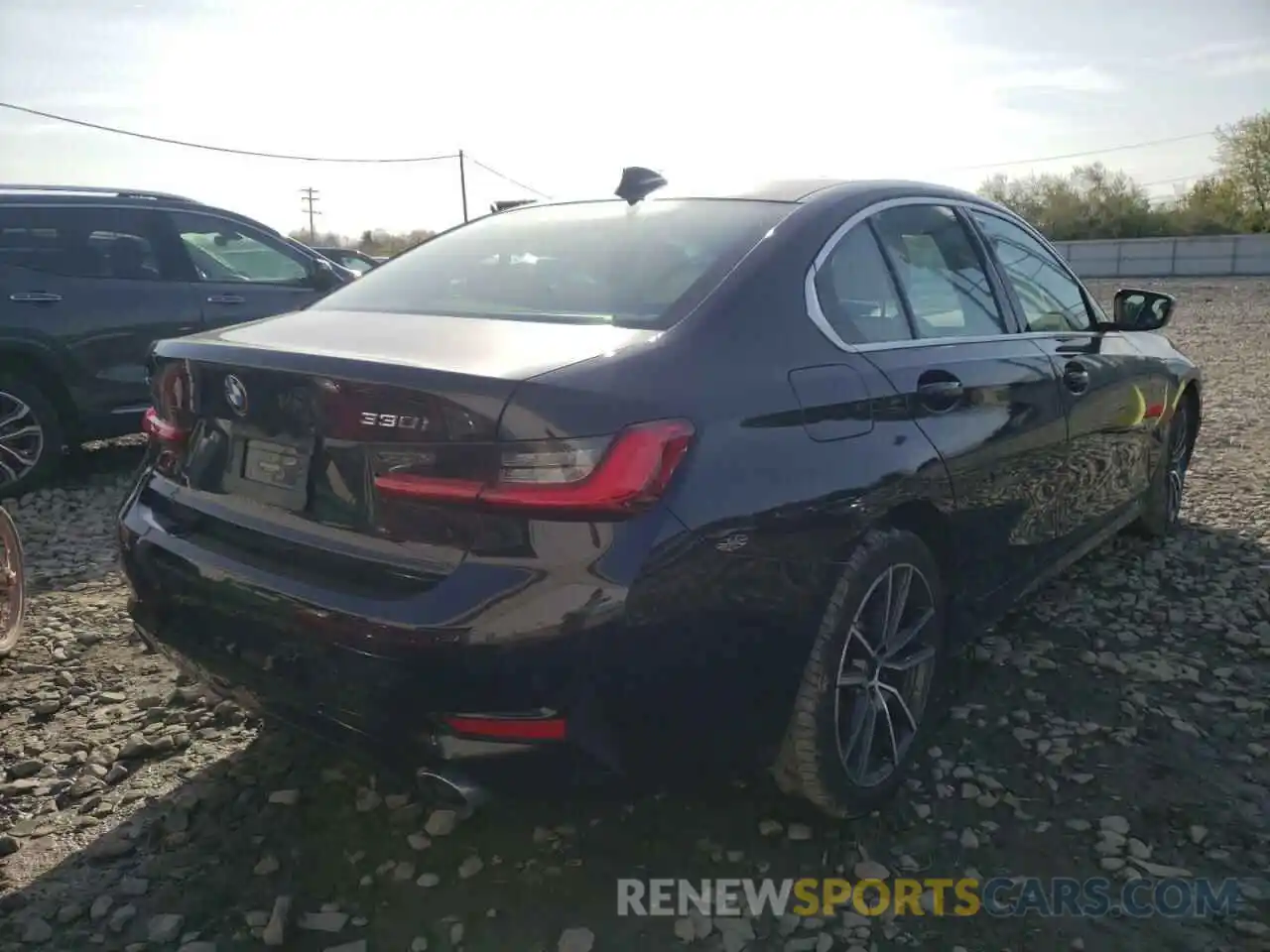 4 Photograph of a damaged car 3MW5R7J06L8B20332 BMW 3 SERIES 2020