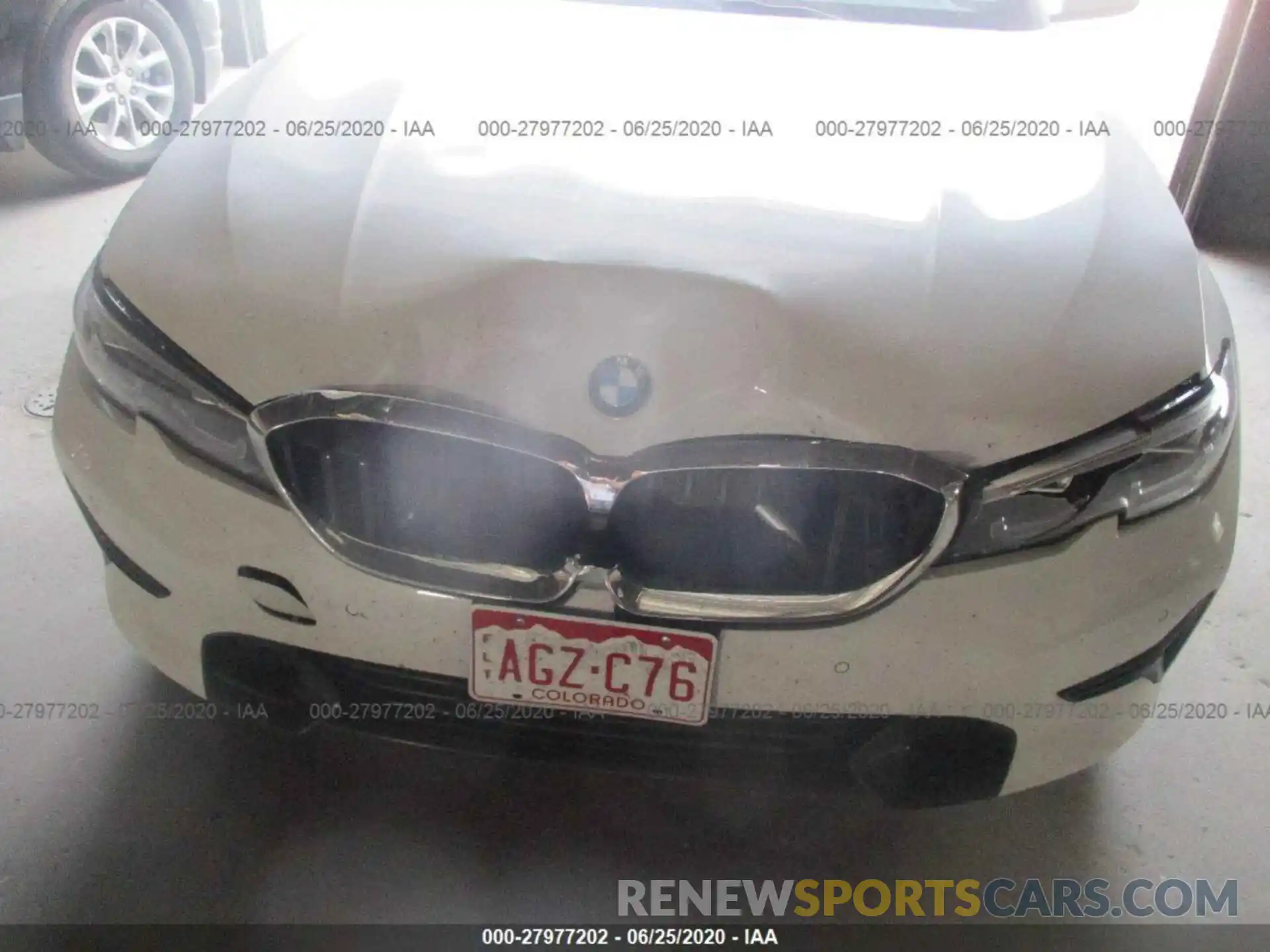 10 Фотография поврежденного автомобиля 3MW5R7J06L8B23294 BMW 3 SERIES 2020