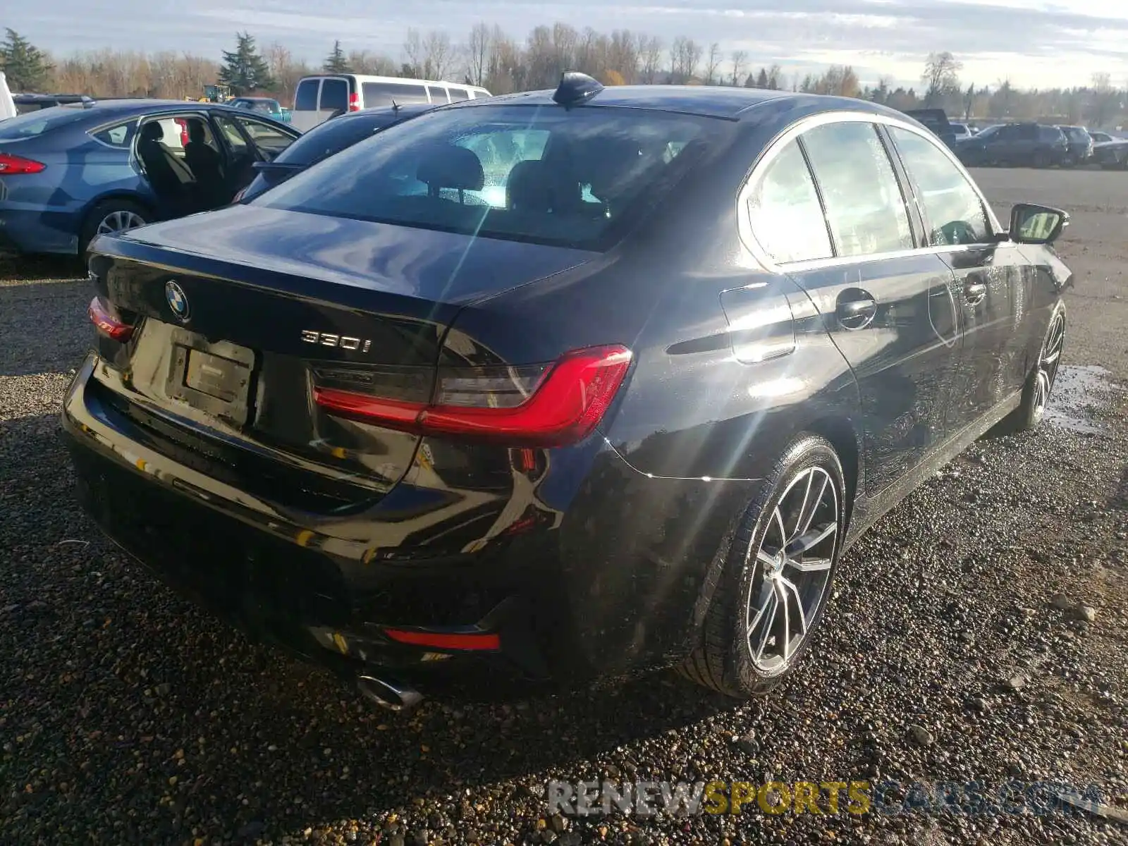 4 Photograph of a damaged car 3MW5R7J06L8B24672 BMW 3 SERIES 2020