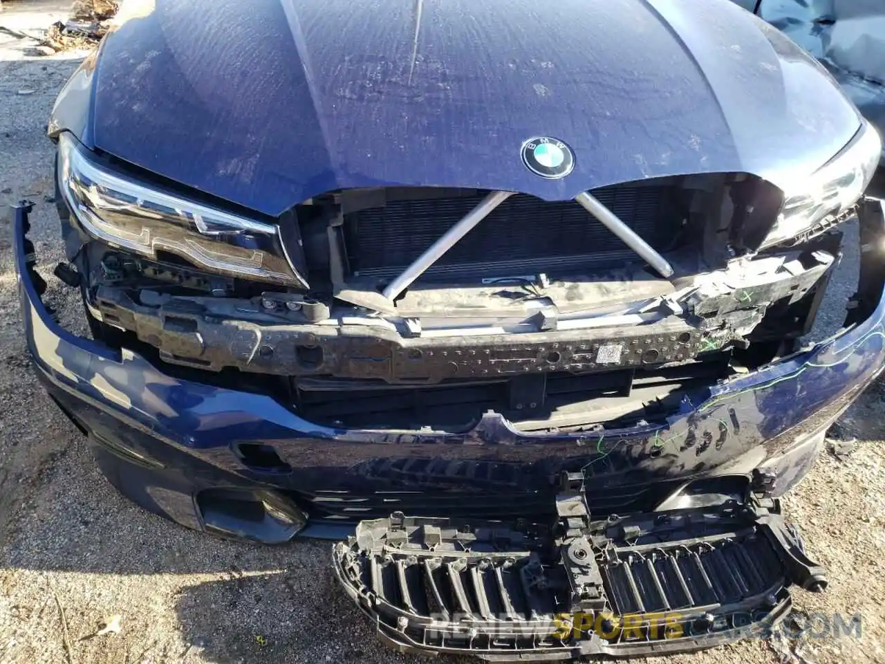 9 Photograph of a damaged car 3MW5R7J06L8B27524 BMW 3 SERIES 2020