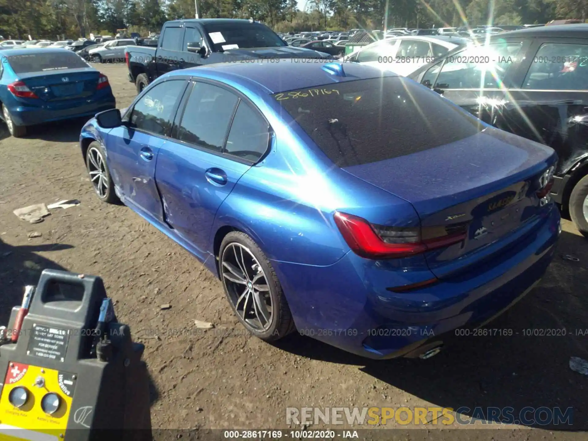 3 Photograph of a damaged car 3MW5R7J06L8B34697 BMW 3 SERIES 2020