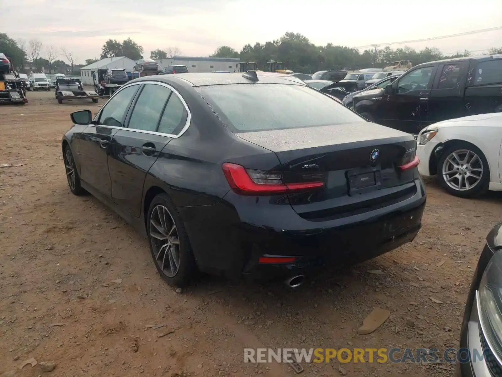 3 Photograph of a damaged car 3MW5R7J06L8B36868 BMW 3 SERIES 2020