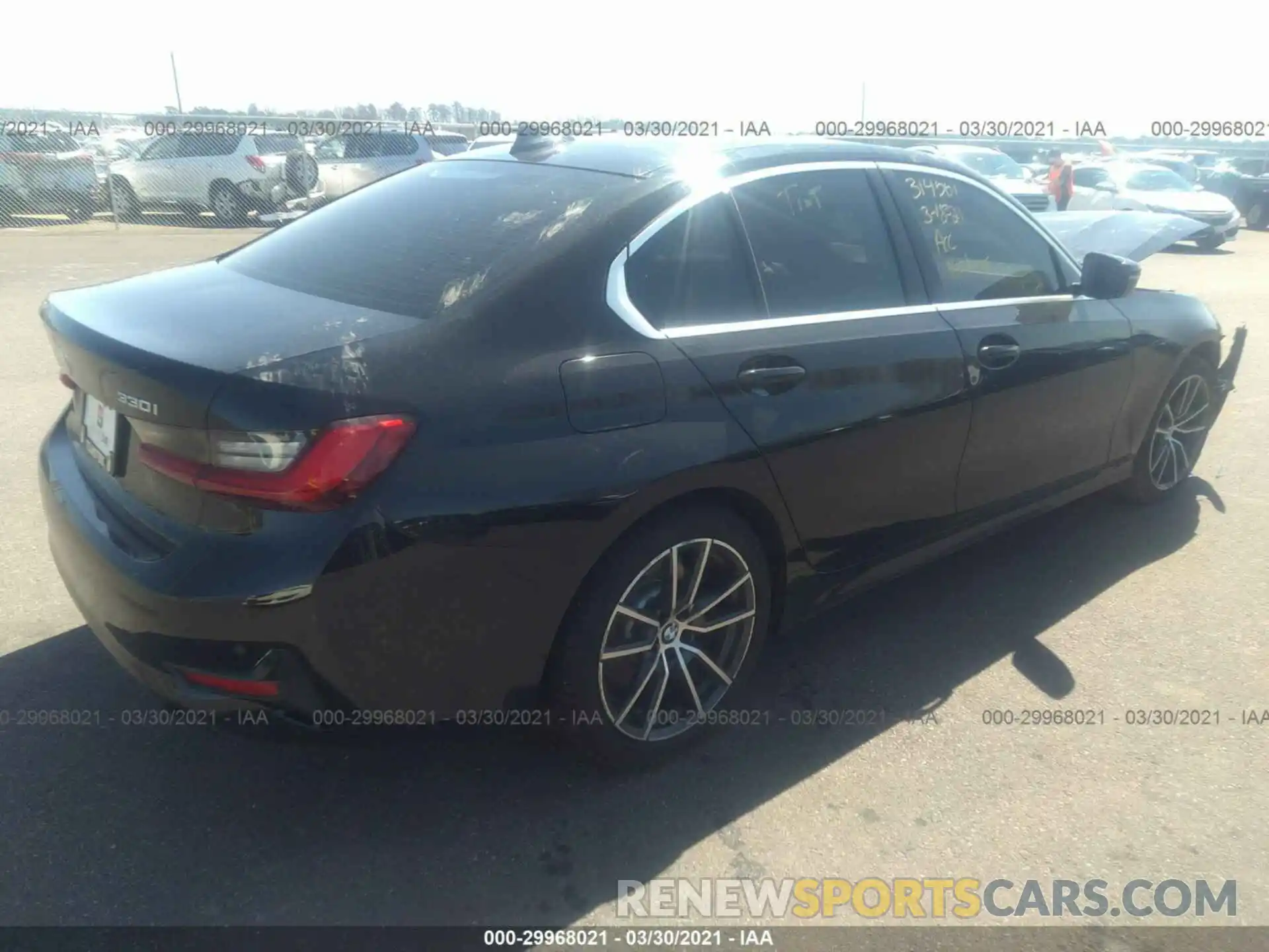 4 Photograph of a damaged car 3MW5R7J07L8B05774 BMW 3 SERIES 2020