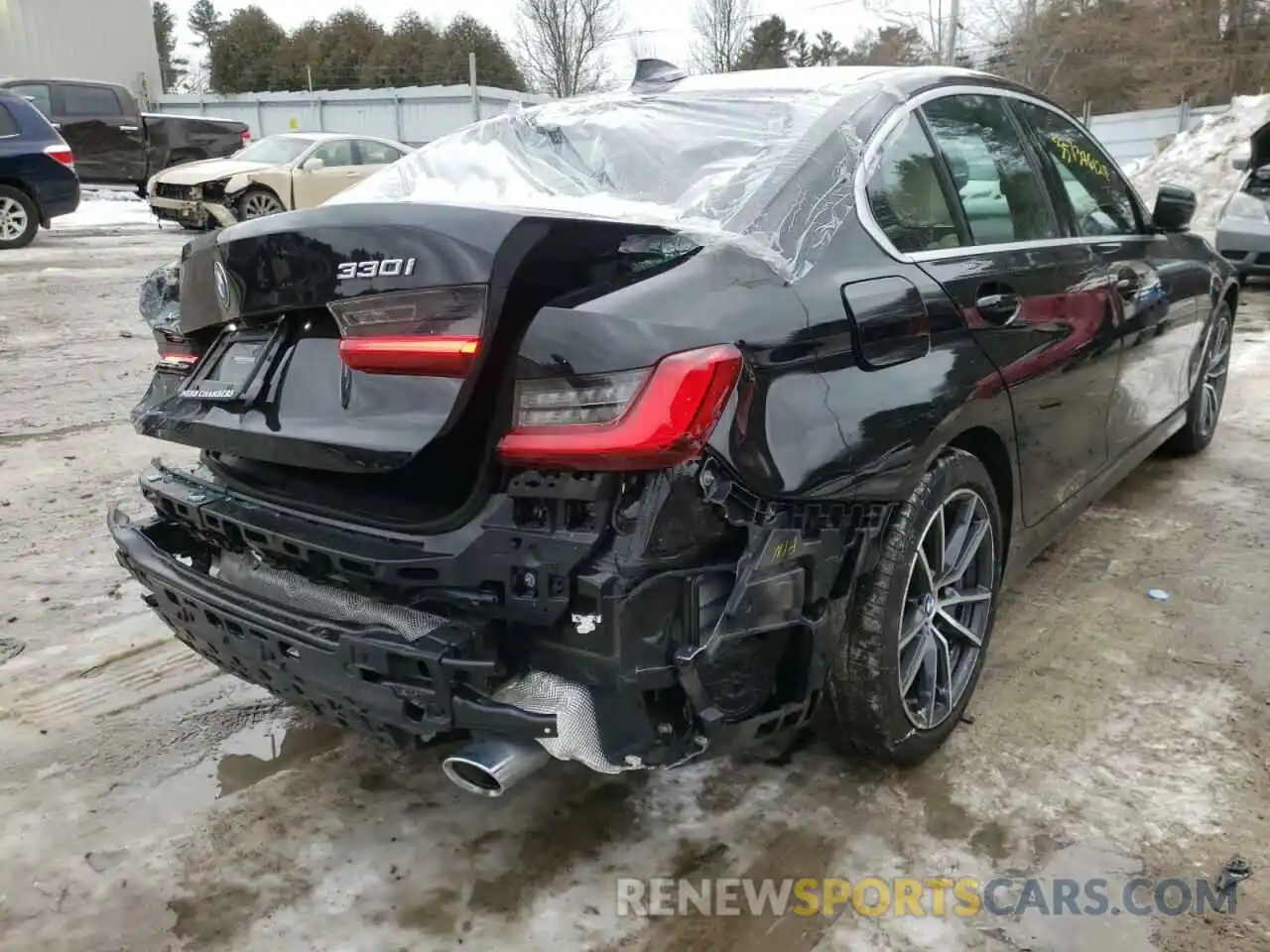 4 Photograph of a damaged car 3MW5R7J07L8B12997 BMW 3 SERIES 2020