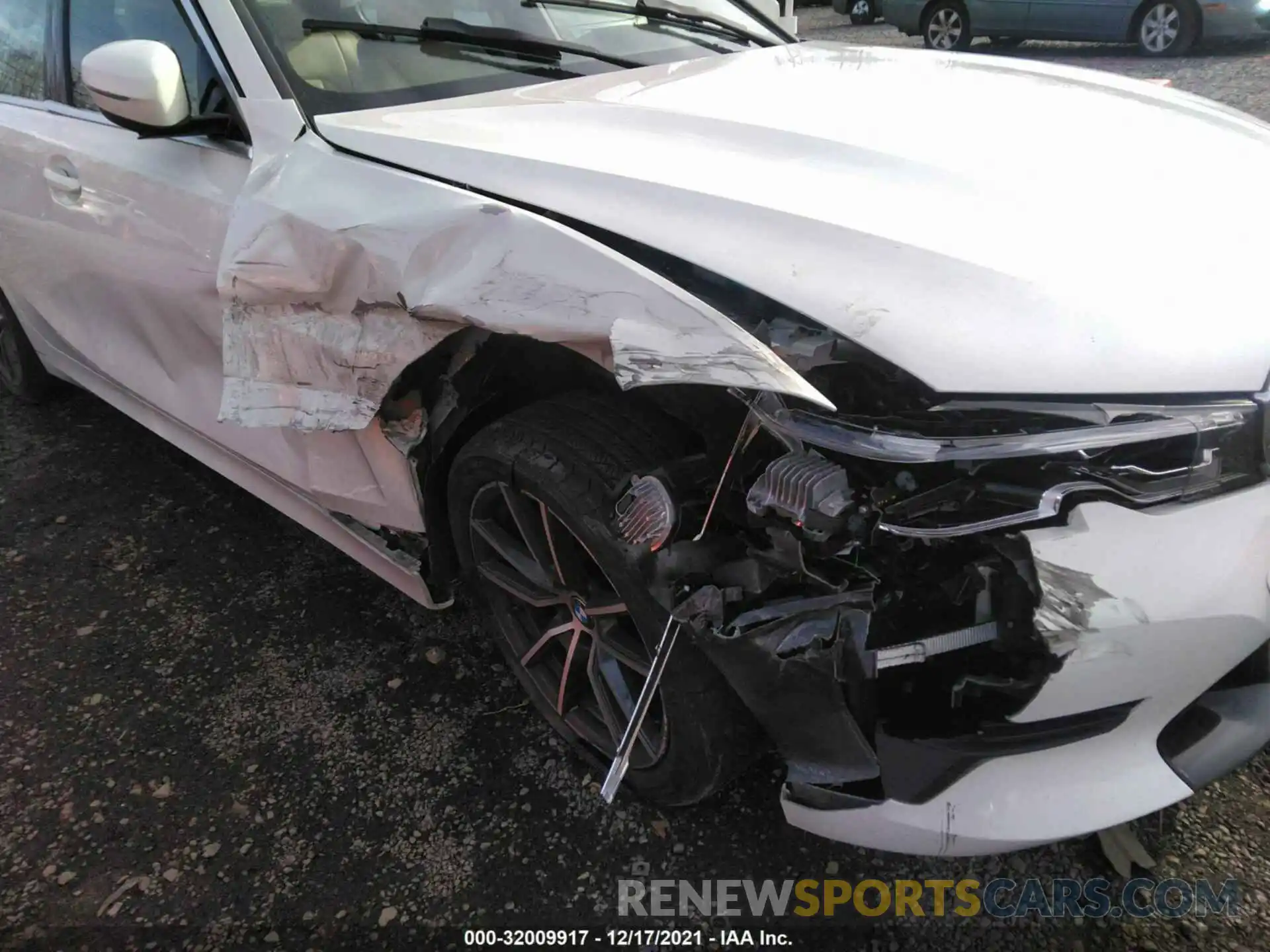 6 Photograph of a damaged car 3MW5R7J07L8B13213 BMW 3 SERIES 2020