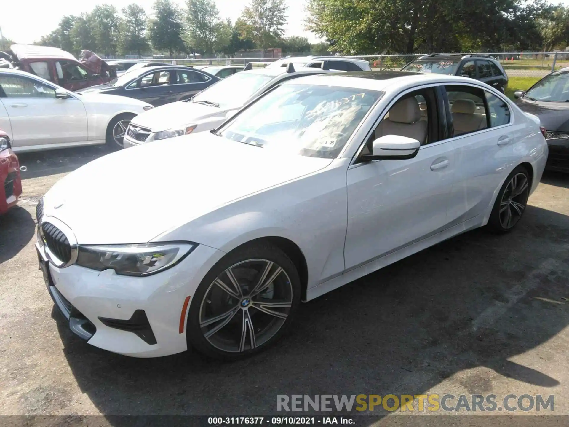 2 Photograph of a damaged car 3MW5R7J07L8B15043 BMW 3 SERIES 2020