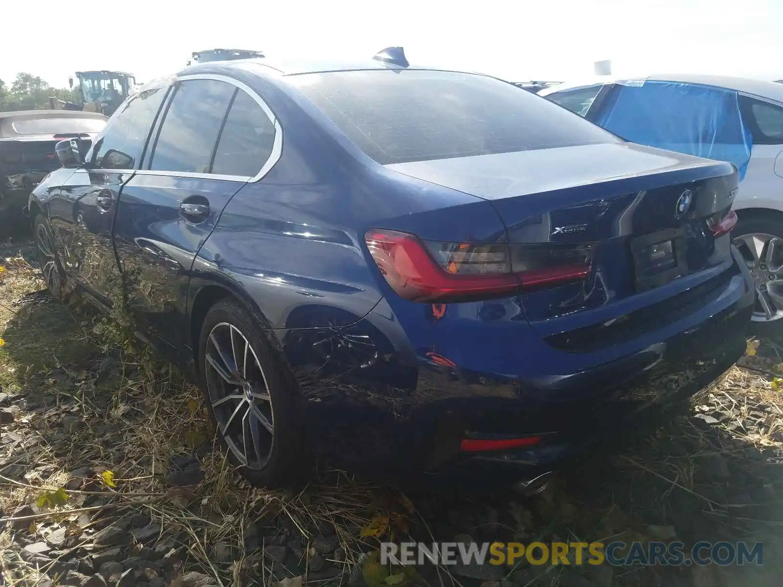 3 Photograph of a damaged car 3MW5R7J07L8B19027 BMW 3 SERIES 2020