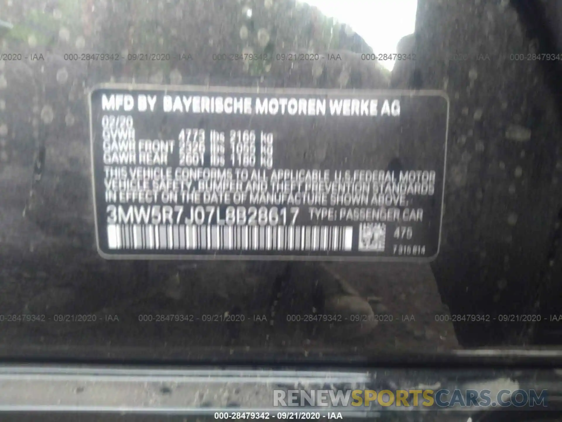 9 Photograph of a damaged car 3MW5R7J07L8B28617 BMW 3 SERIES 2020