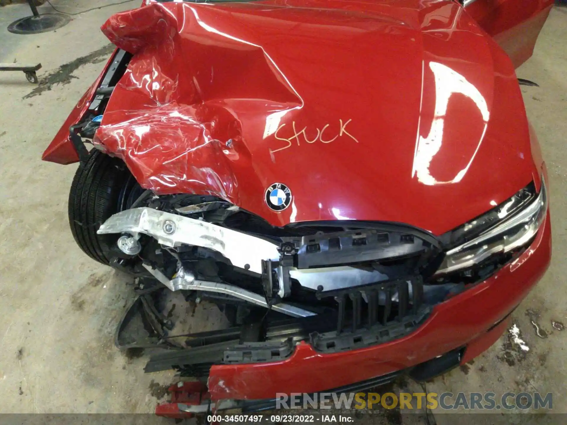 10 Photograph of a damaged car 3MW5R7J07L8B30111 BMW 3 SERIES 2020