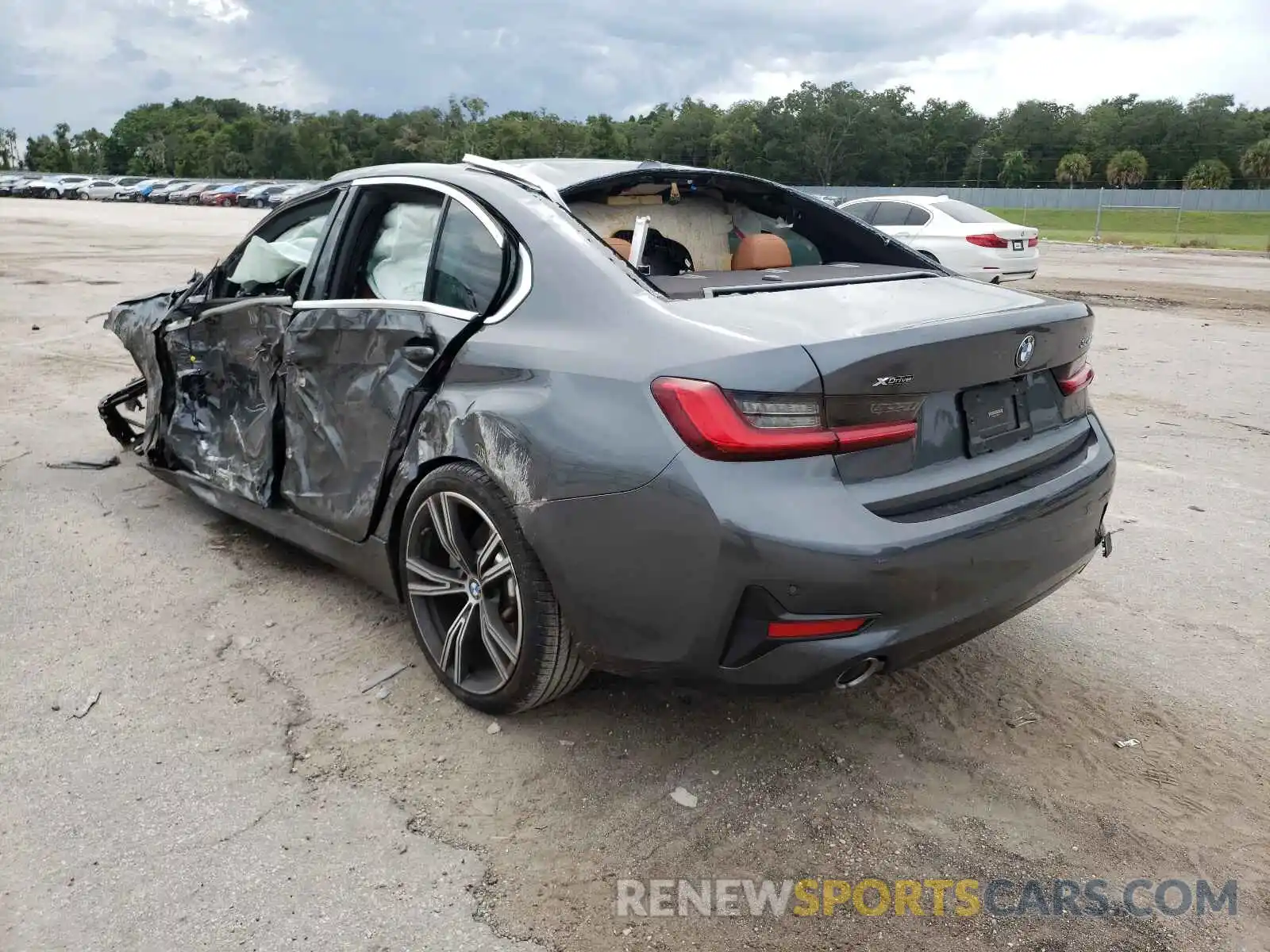 3 Photograph of a damaged car 3MW5R7J07L8B41402 BMW 3 SERIES 2020