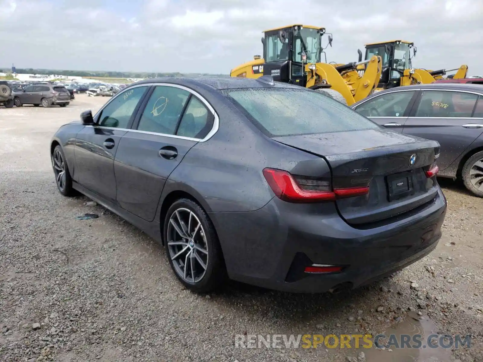 3 Photograph of a damaged car 3MW5R7J07L8B46440 BMW 3 SERIES 2020