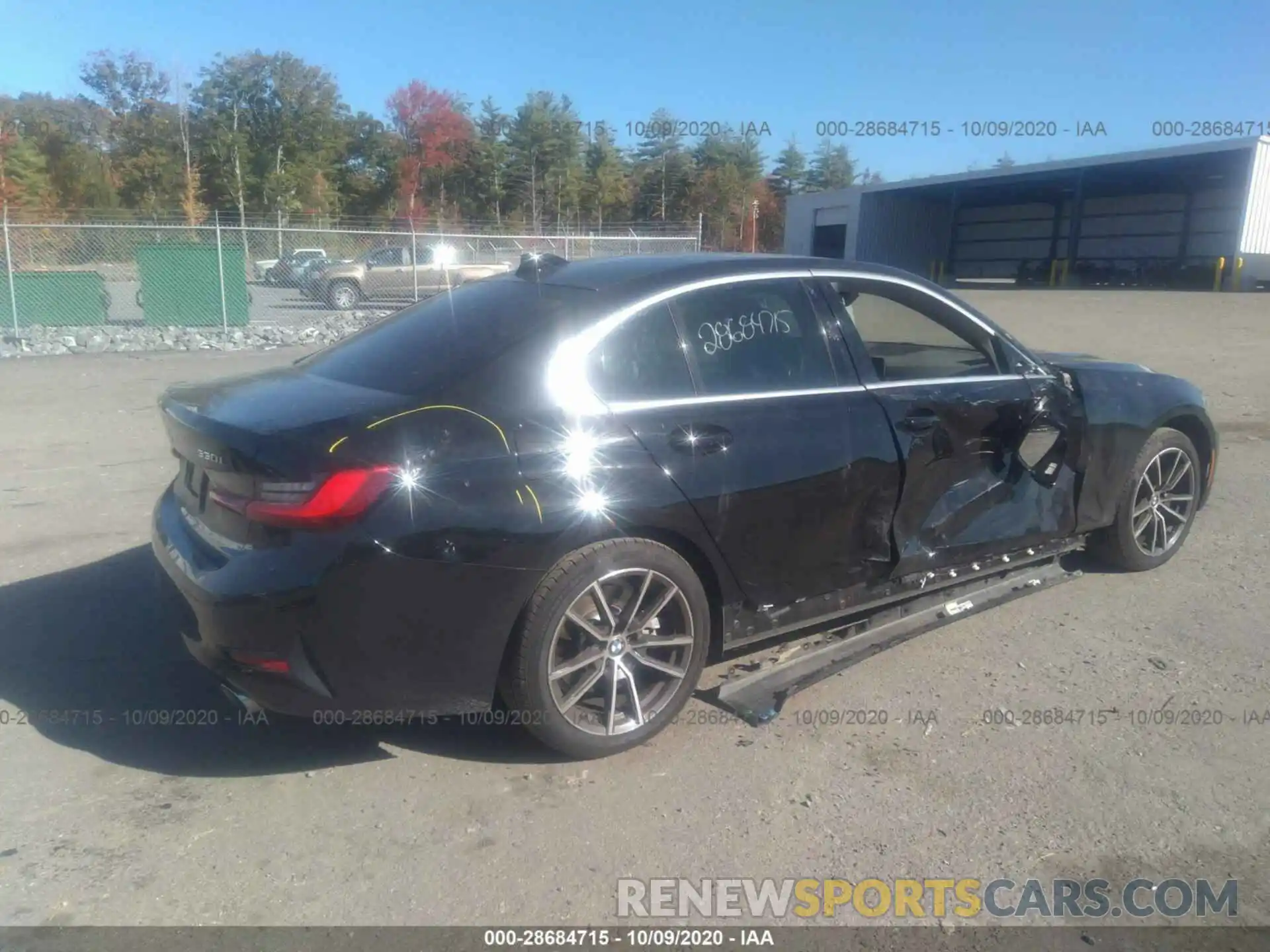 4 Photograph of a damaged car 3MW5R7J08L8B05878 BMW 3 SERIES 2020