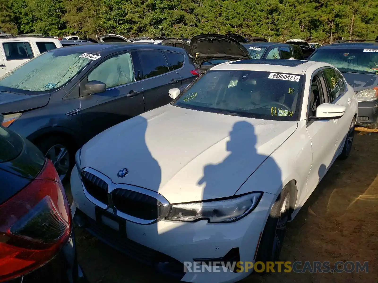 2 Photograph of a damaged car 3MW5R7J08L8B10658 BMW 3 SERIES 2020