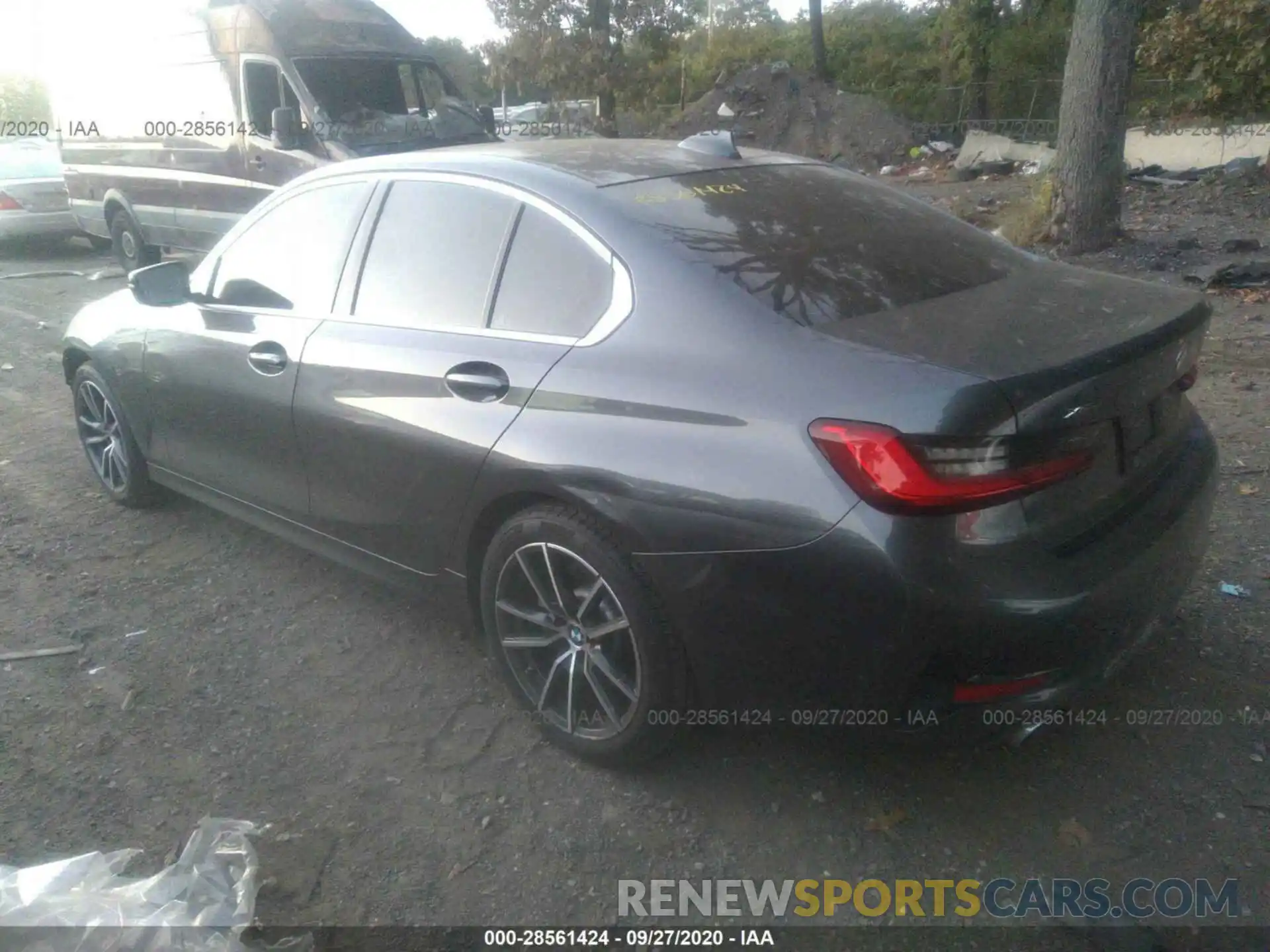 3 Photograph of a damaged car 3MW5R7J08L8B13799 BMW 3 SERIES 2020