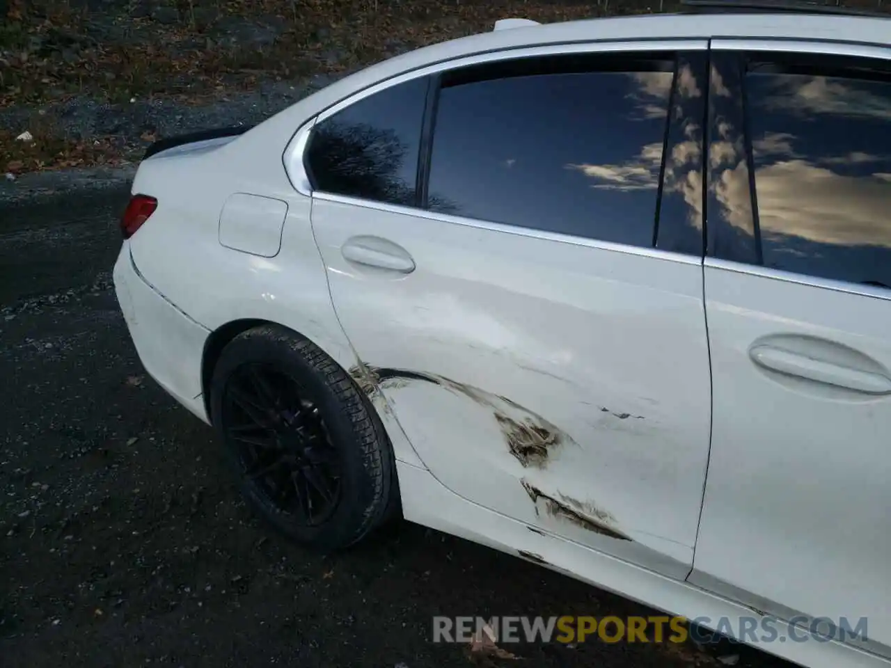 9 Photograph of a damaged car 3MW5R7J08L8B20683 BMW 3 SERIES 2020