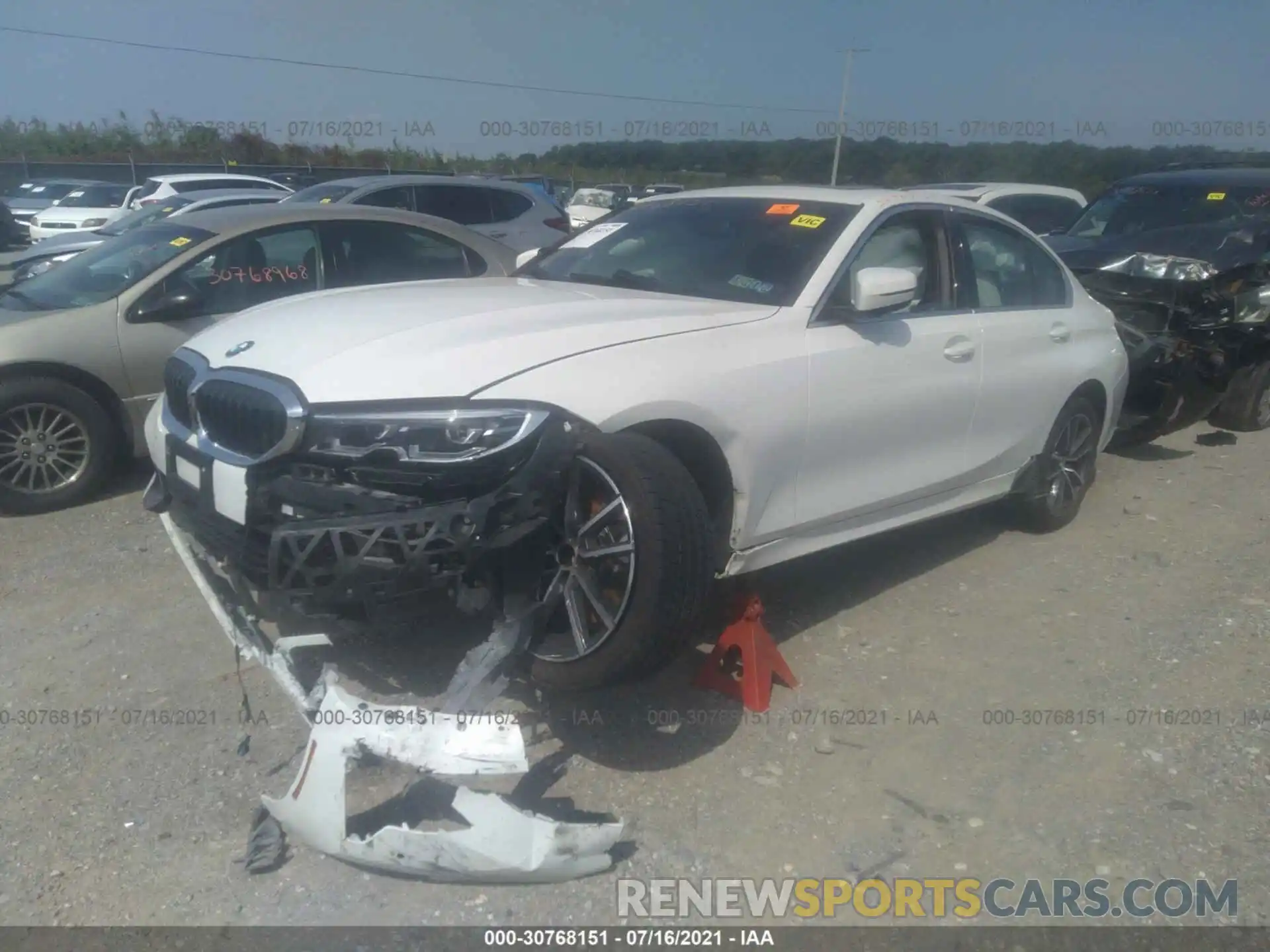 2 Photograph of a damaged car 3MW5R7J08L8B20820 BMW 3 SERIES 2020