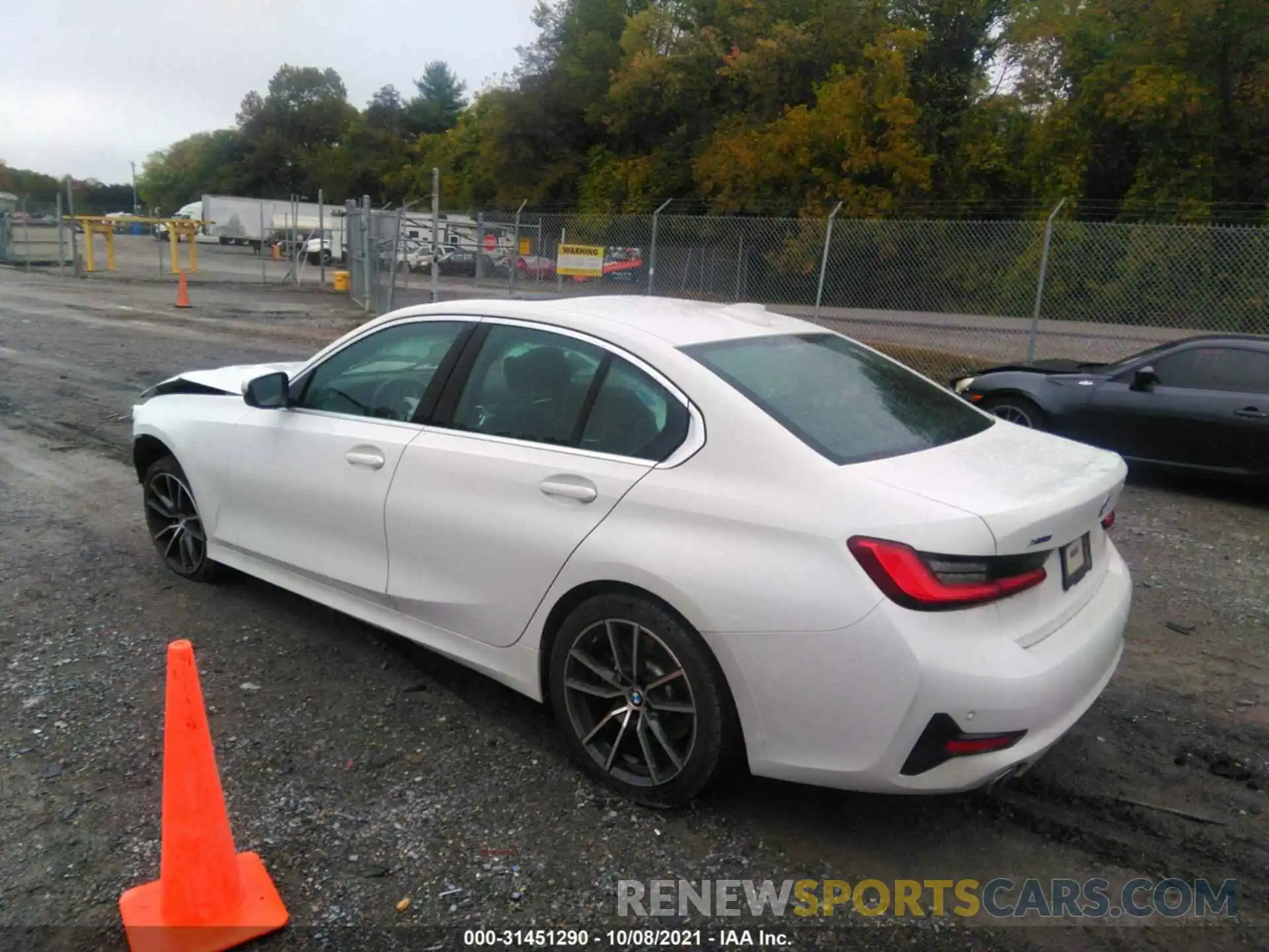 3 Photograph of a damaged car 3MW5R7J08L8B23278 BMW 3 SERIES 2020