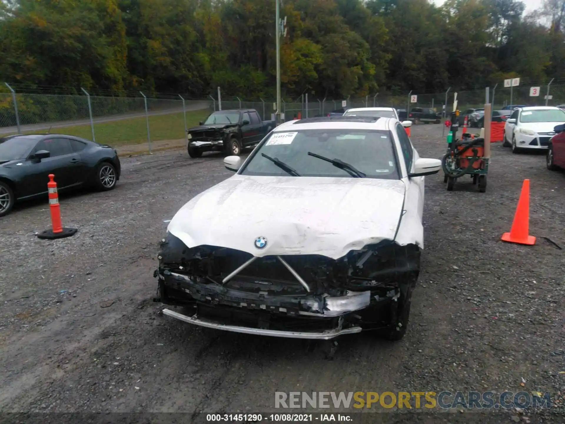 6 Photograph of a damaged car 3MW5R7J08L8B23278 BMW 3 SERIES 2020